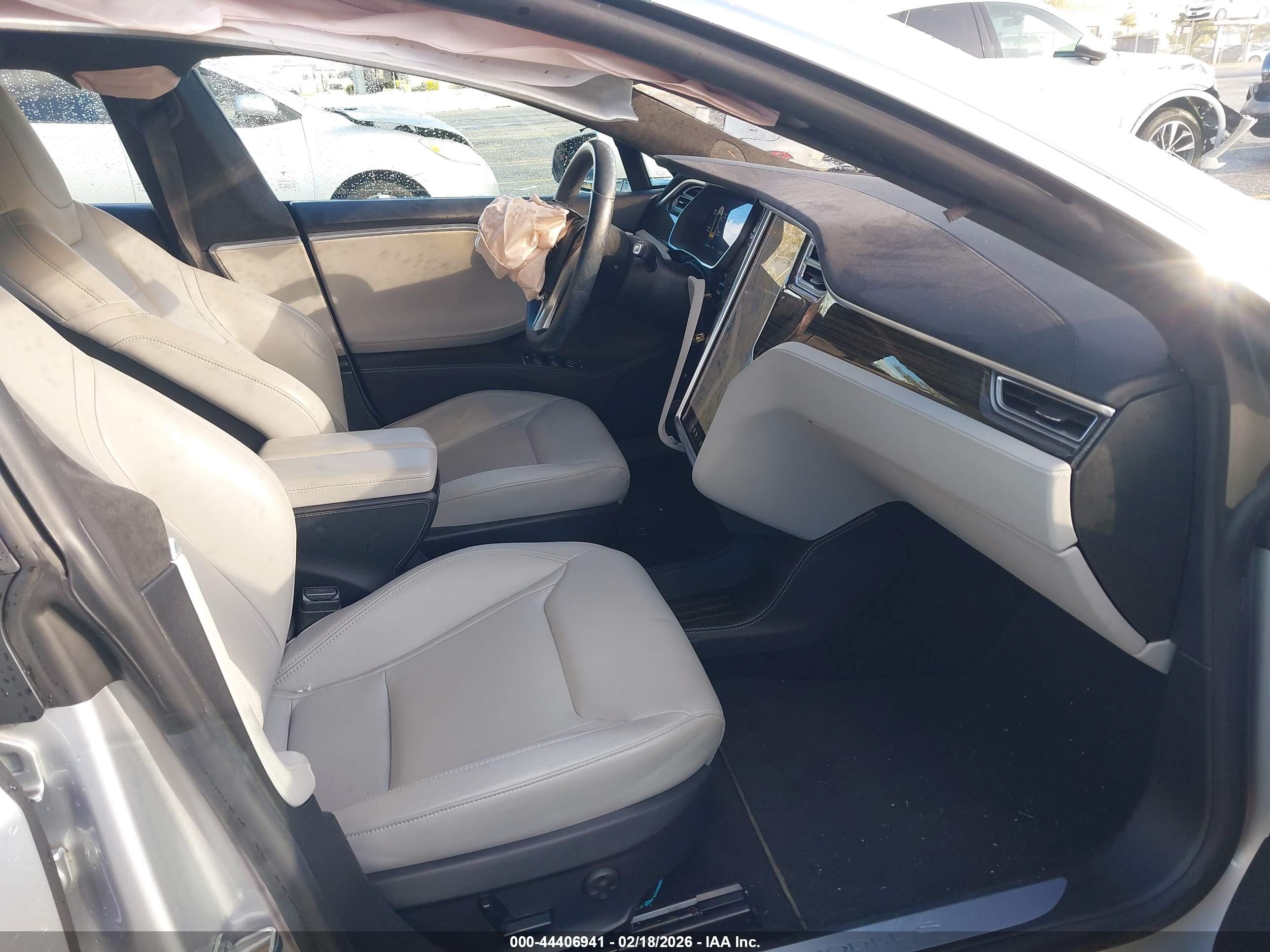 2015 Tesla Model S 85d/p85d Silver vin: 5YJSA1H47FF085089
