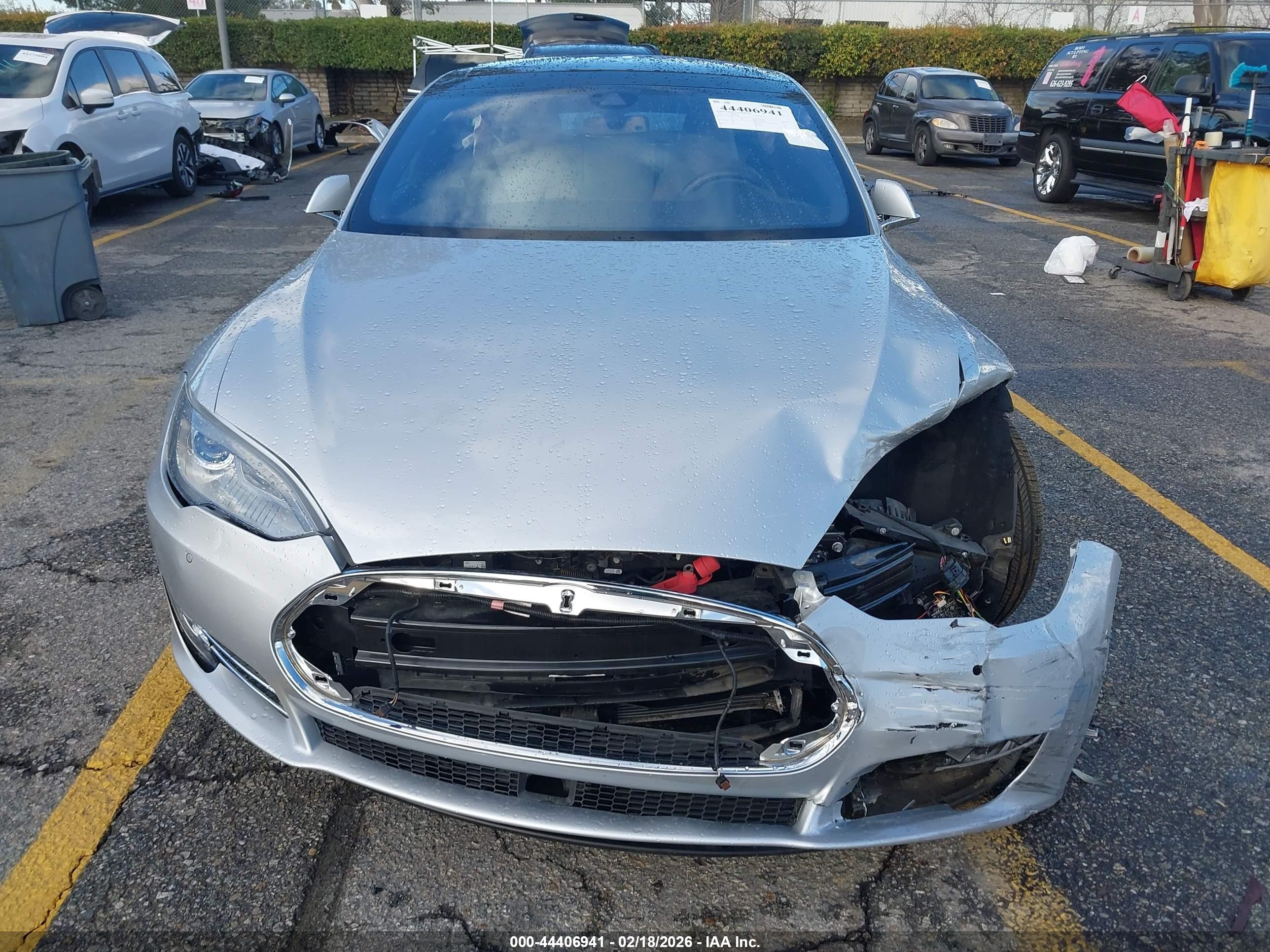 2015 Tesla Model S 85d/p85d Silver vin: 5YJSA1H47FF085089