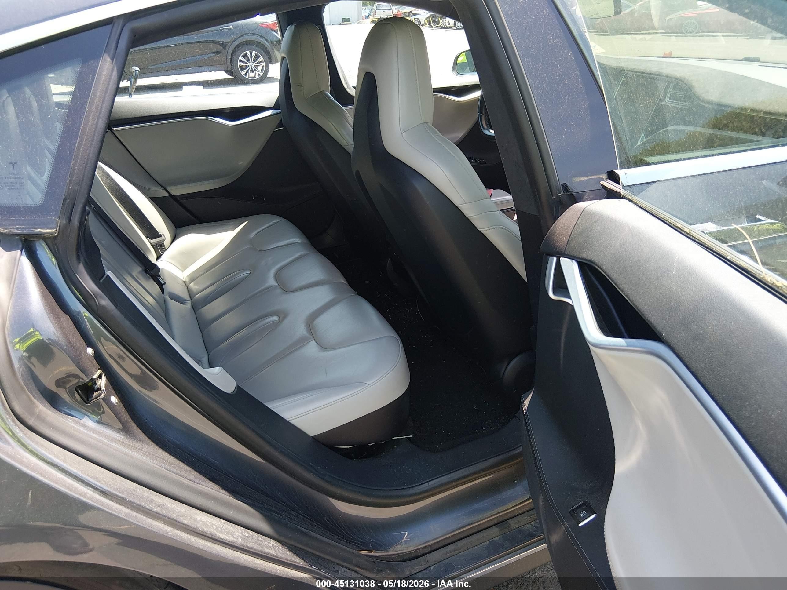 2015 Tesla Model S 85d/p85d Серый vin: 5YJSA1H49FF092867