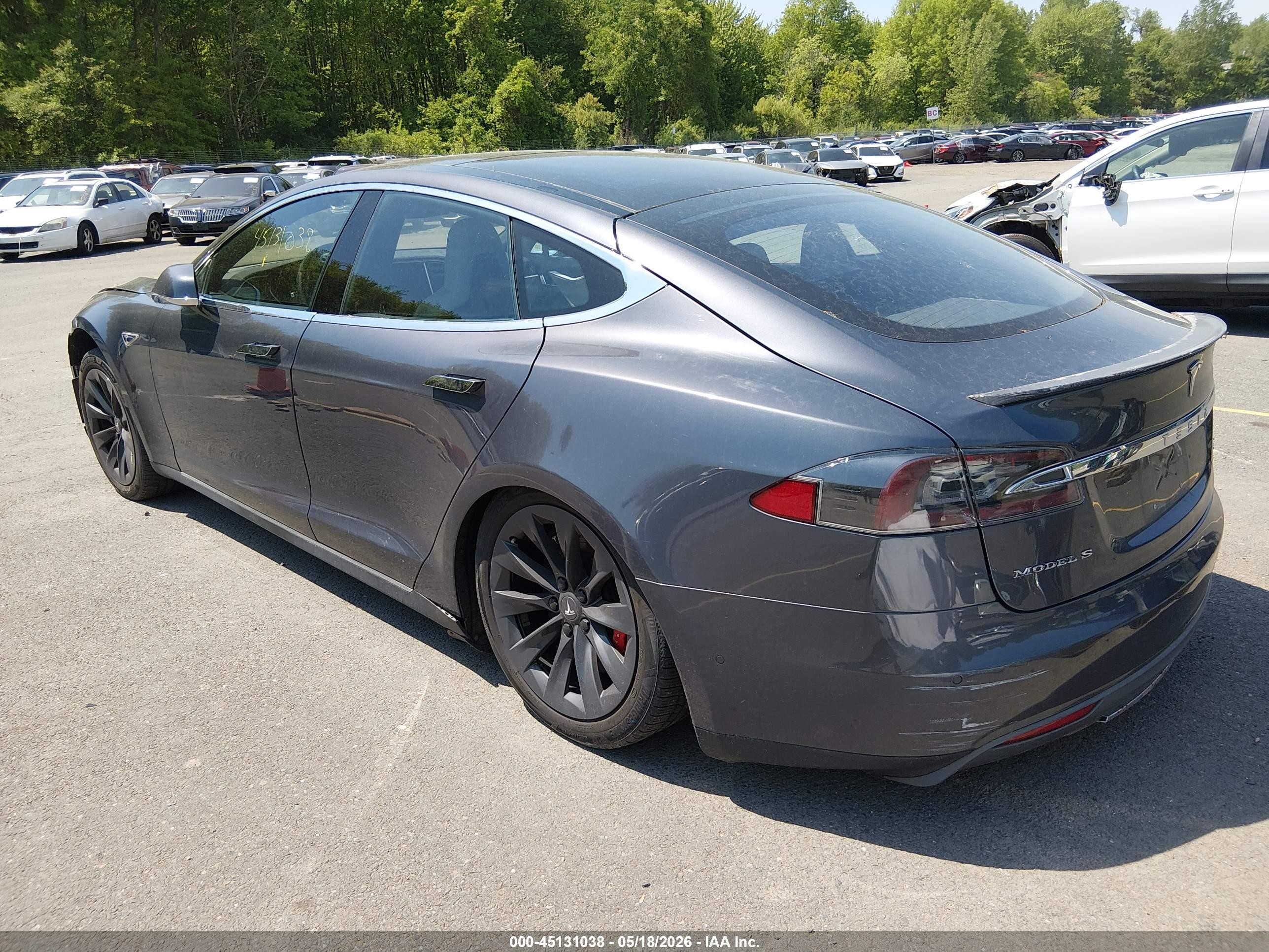 2015 Tesla Model S 85d/p85d Серый vin: 5YJSA1H49FF092867