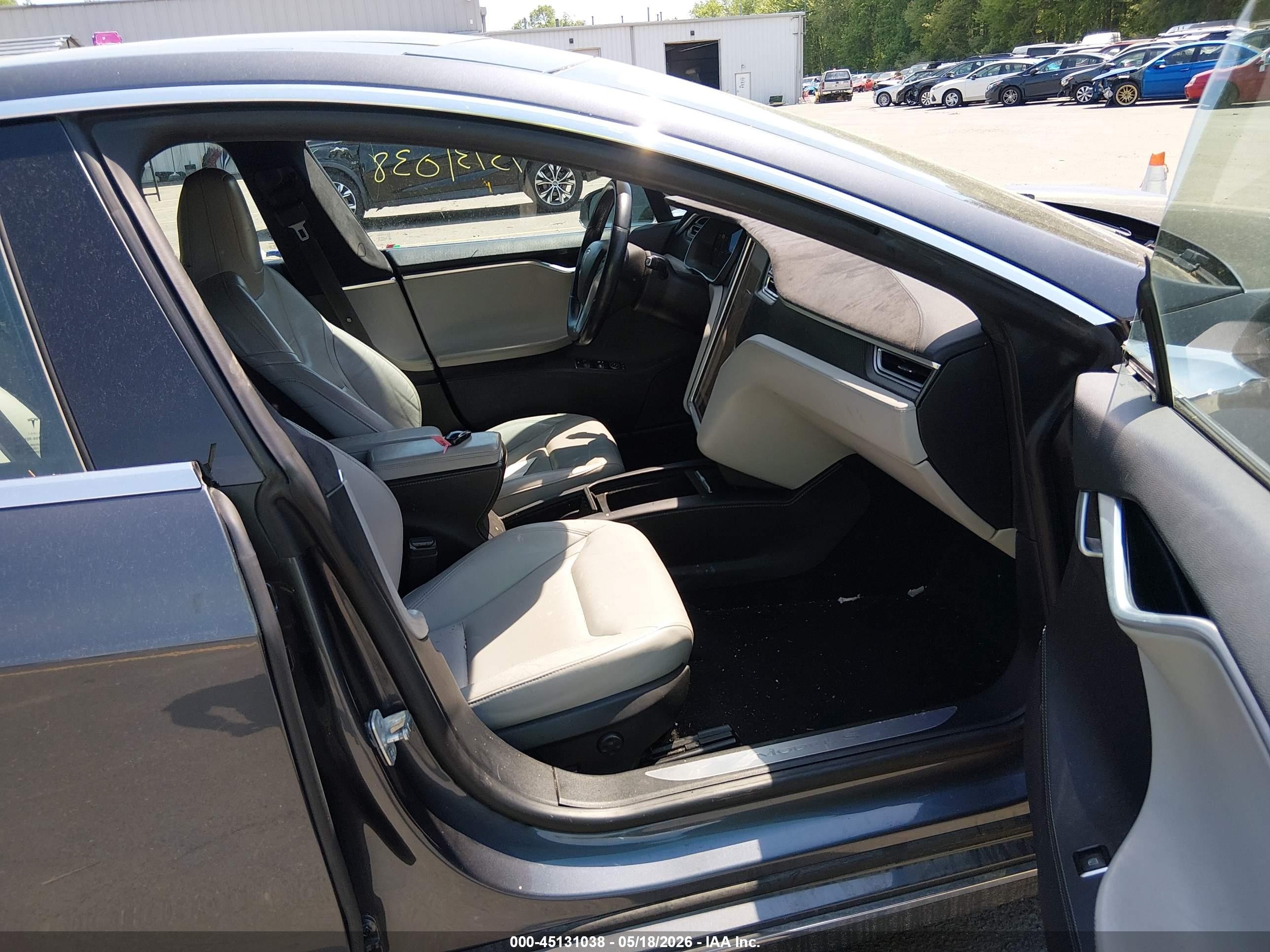 2015 Tesla Model S 85d/p85d Серый vin: 5YJSA1H49FF092867