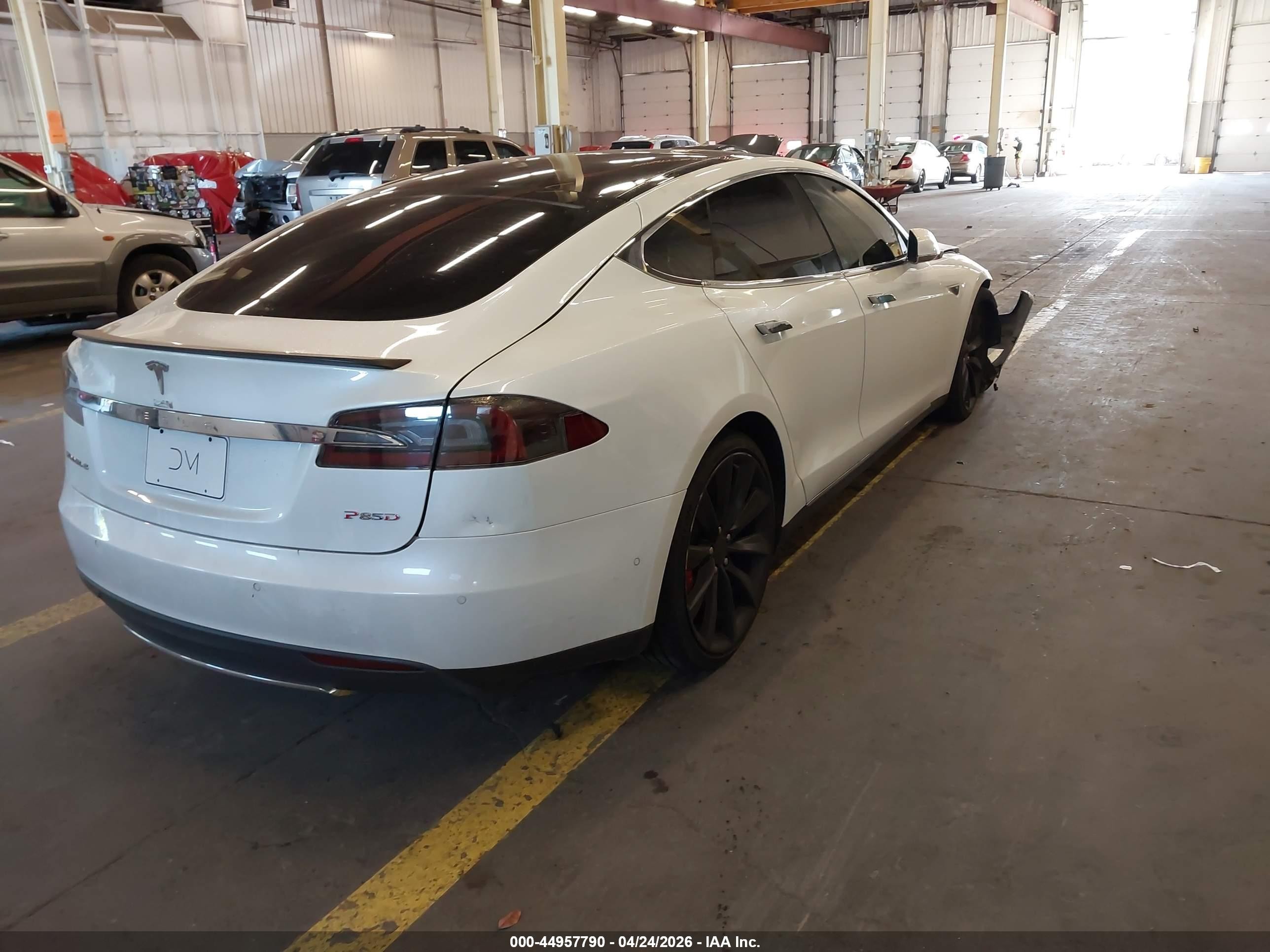 2015 Tesla Model S 85d/p85d White vin: 5YJSA1H4XFF093414