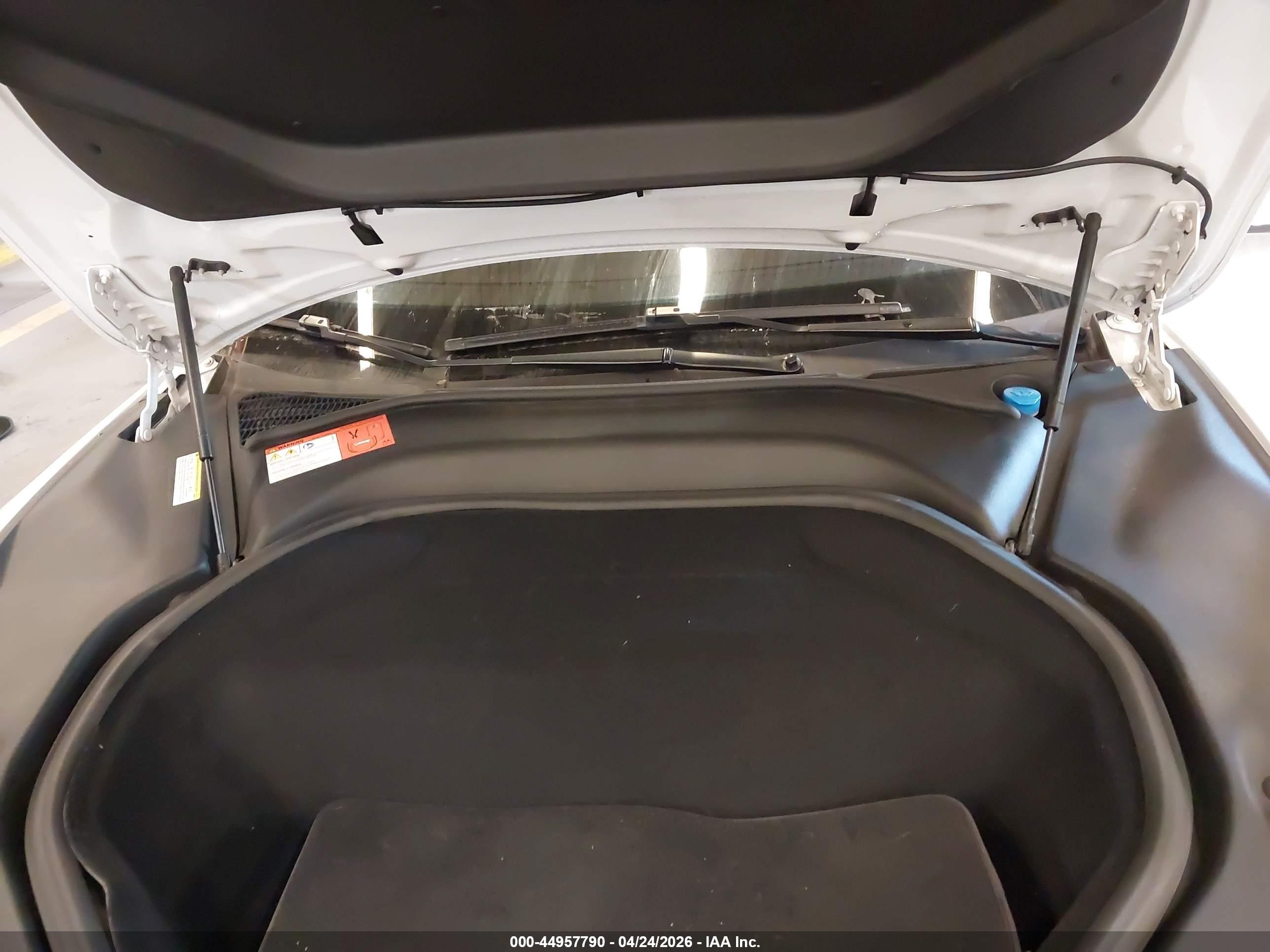 2015 Tesla Model S 85d/p85d White vin: 5YJSA1H4XFF093414