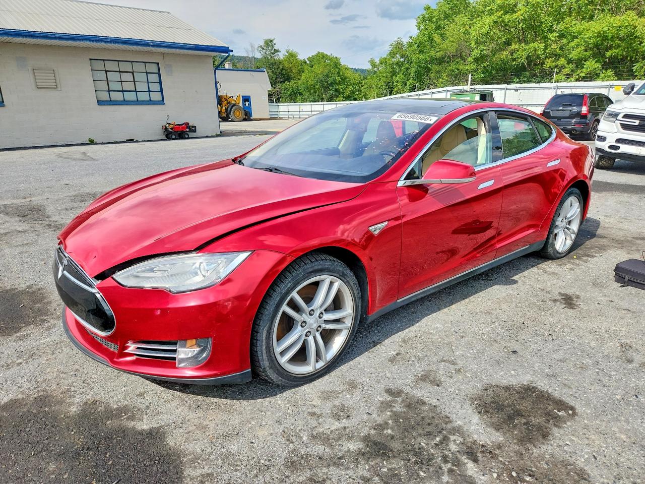 2014 Tesla Model S Red vin: 5YJSA1S10EFP43459