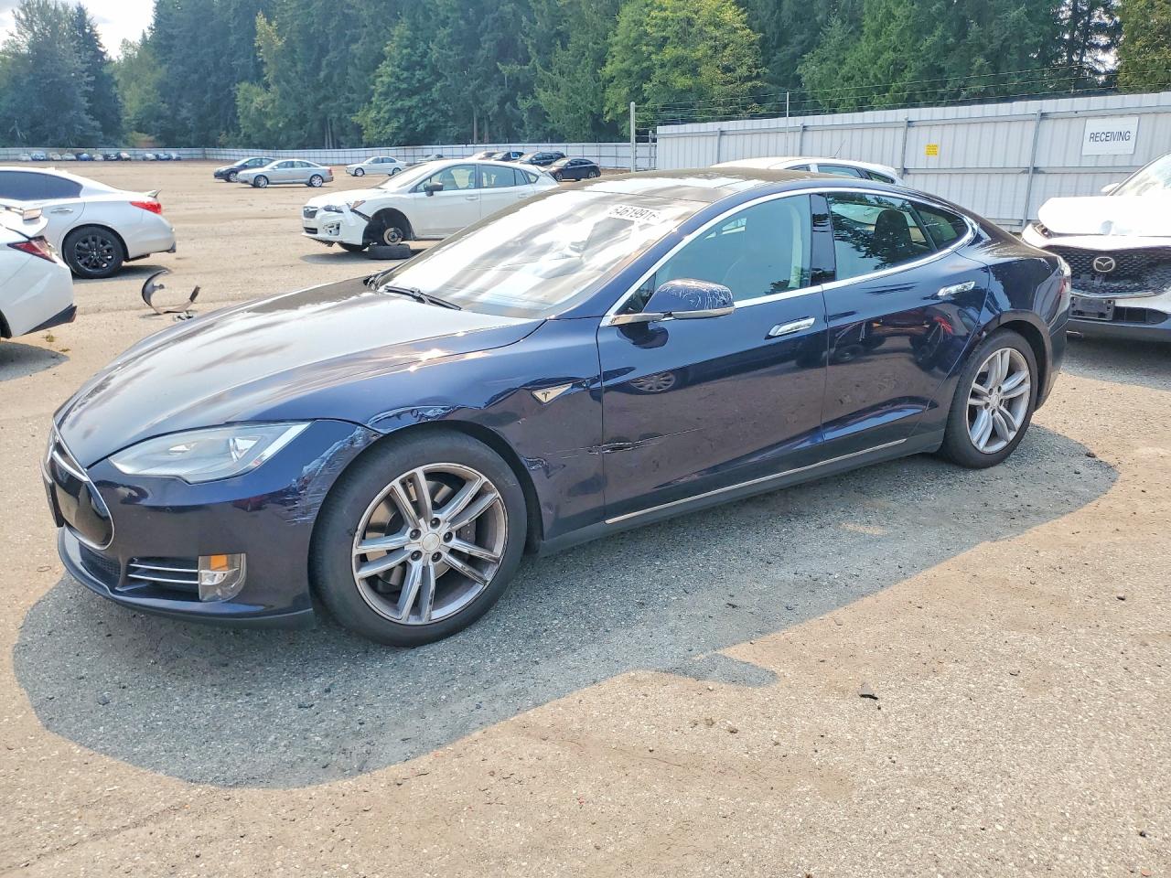 2015 Tesla Model S 60 Blue vin: 5YJSA1S11FF080744