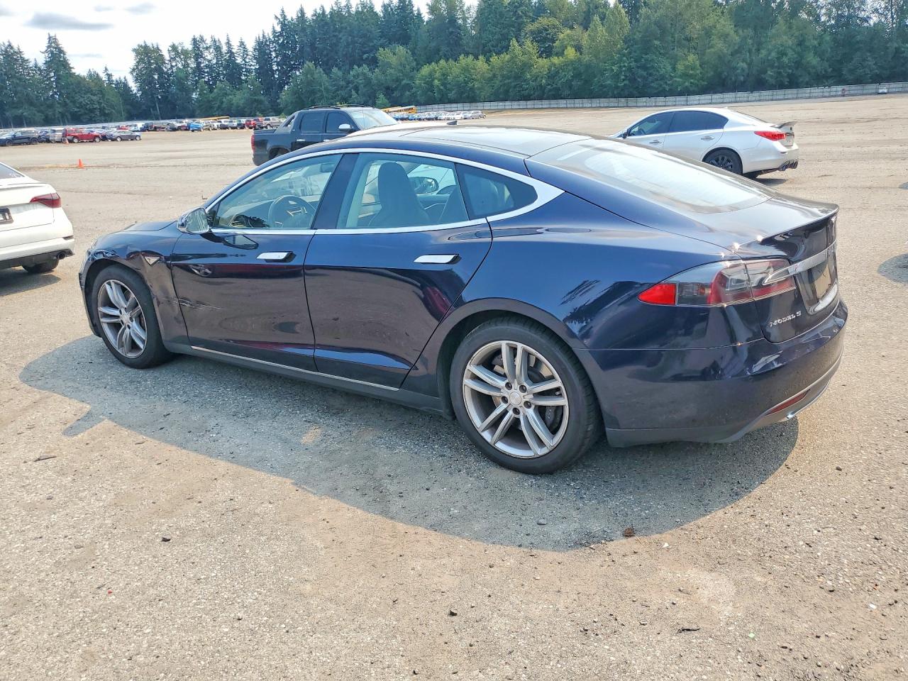 2015 Tesla Model S 60 Blue vin: 5YJSA1S11FF080744