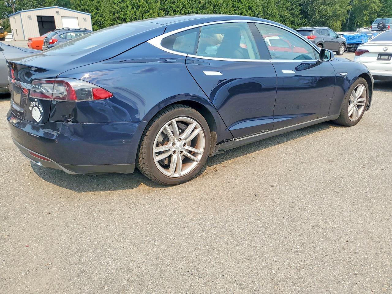 2015 Tesla Model S 60 Blue vin: 5YJSA1S11FF080744
