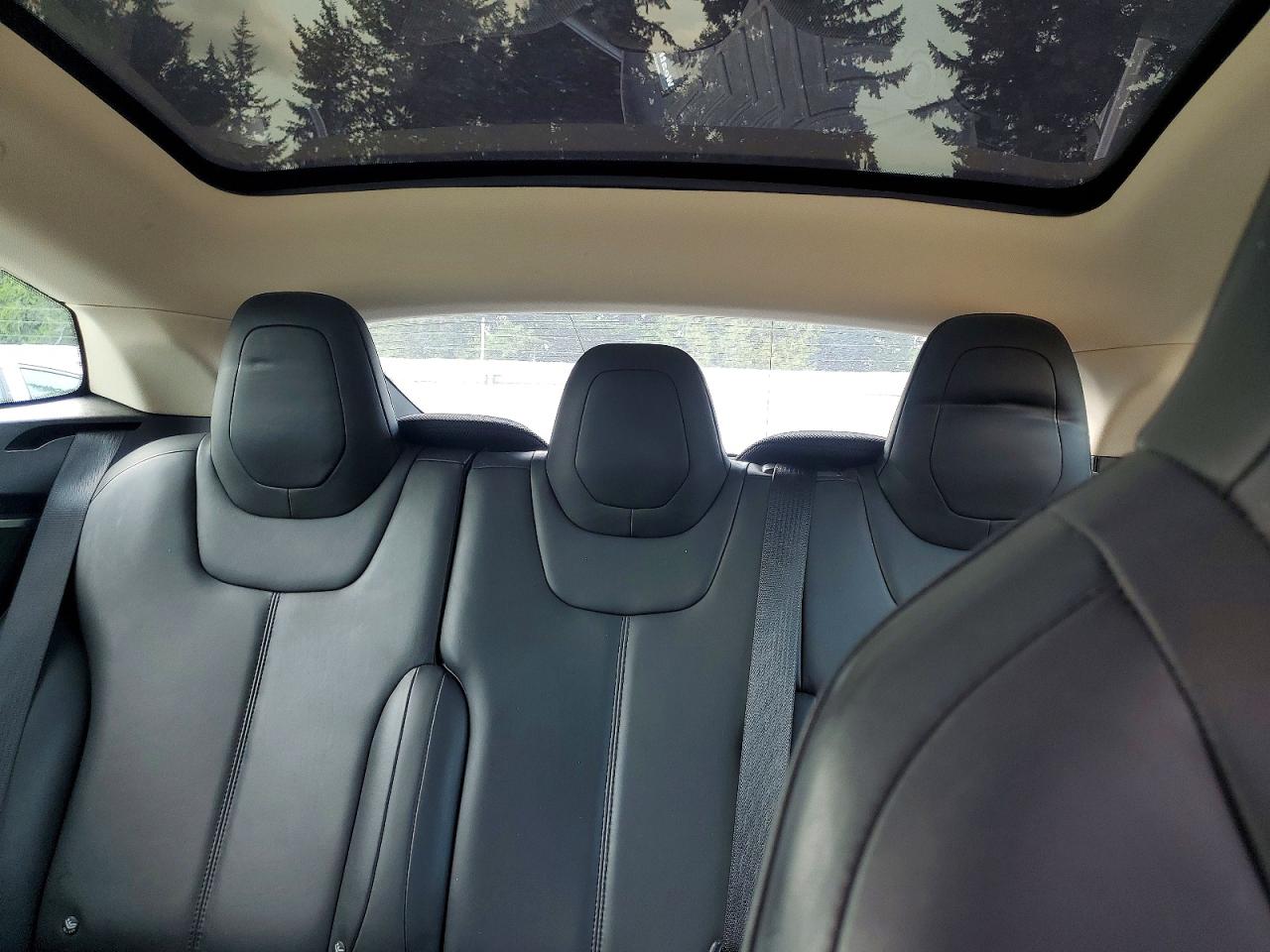 2015 Tesla Model S 60 Blue vin: 5YJSA1S11FF080744