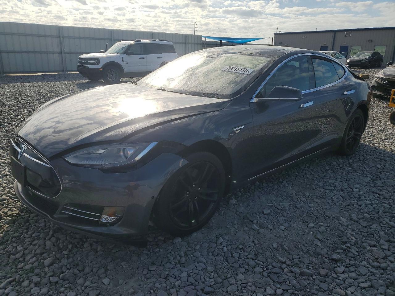 2015 Tesla Model S 60 Gray vin: 5YJSA1S11FF081165