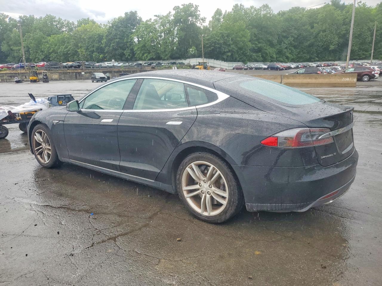 2014 Tesla Model S Black vin: 5YJSA1S12EFP41471