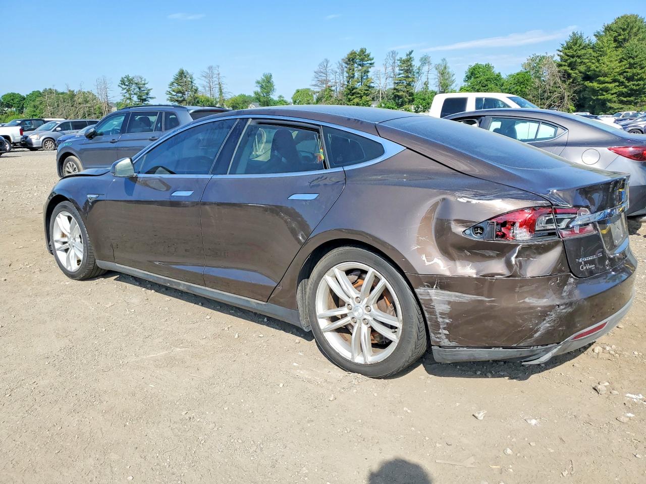 2014 Tesla Model S Brown vin: 5YJSA1S12EFP52440