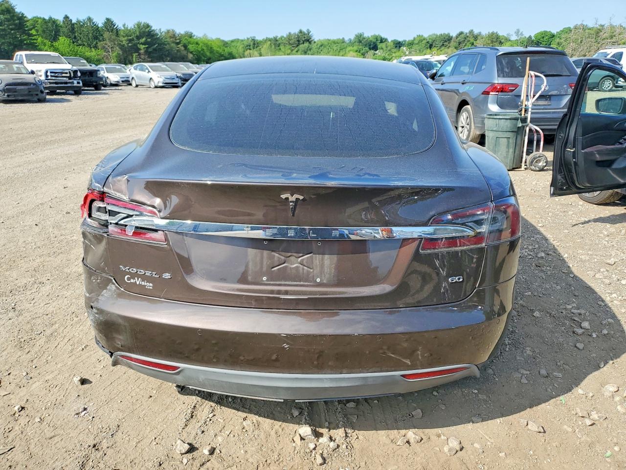 2014 Tesla Model S Brown vin: 5YJSA1S12EFP52440