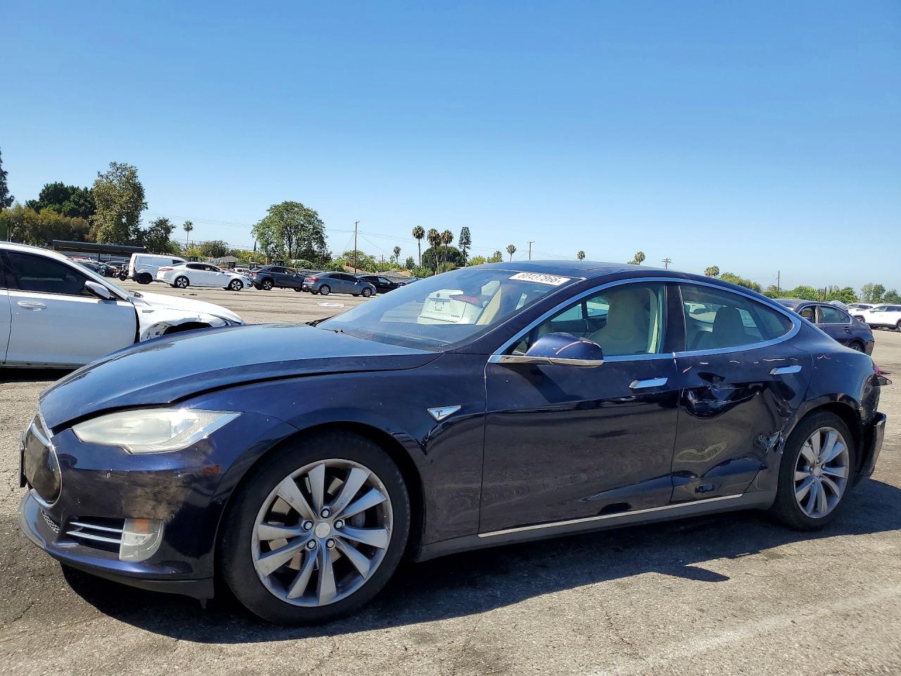 2015 Tesla Model S 60 Blue vin: 5YJSA1S12FFP73371