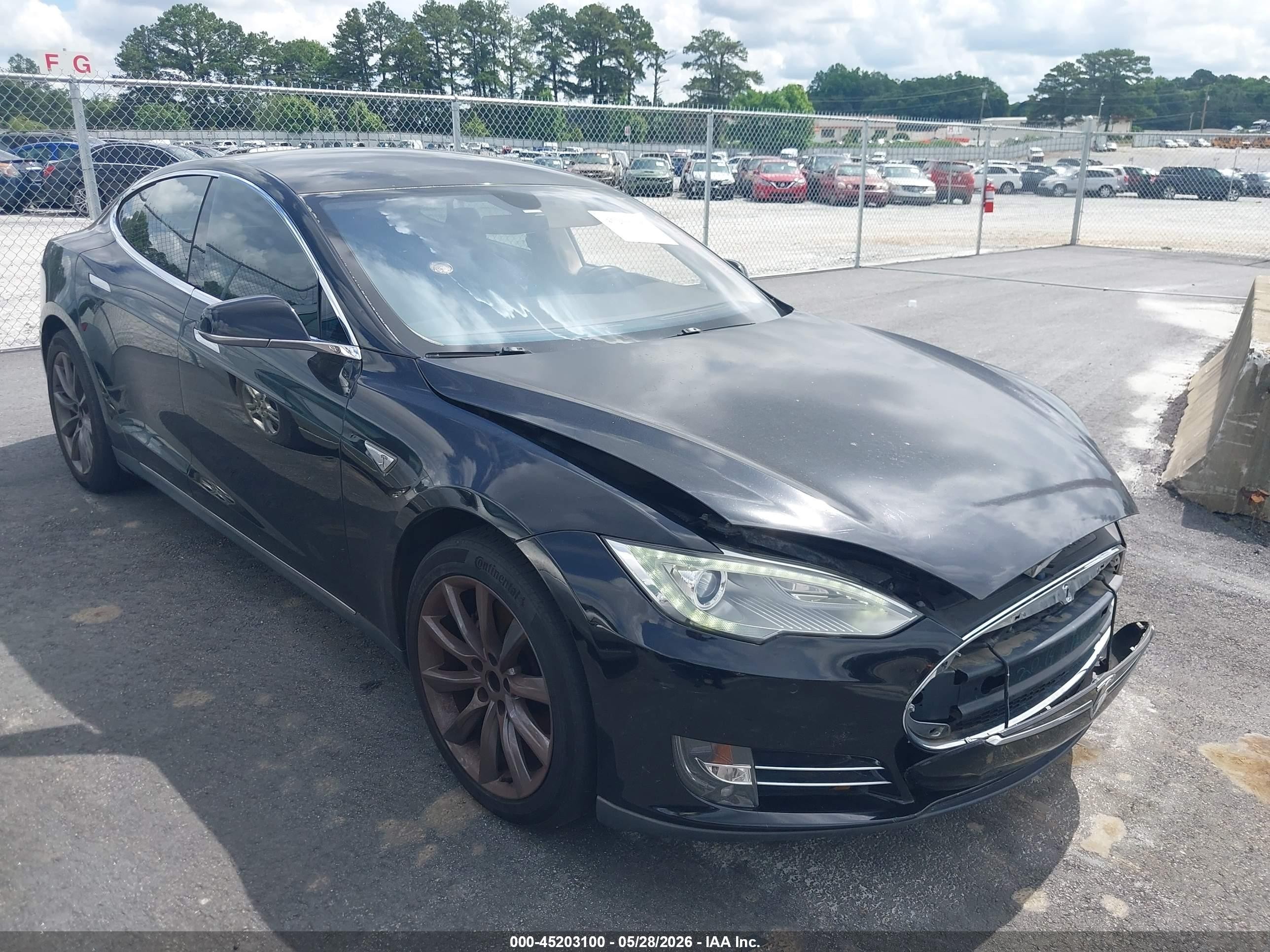 5YJSA1S14EFP51175