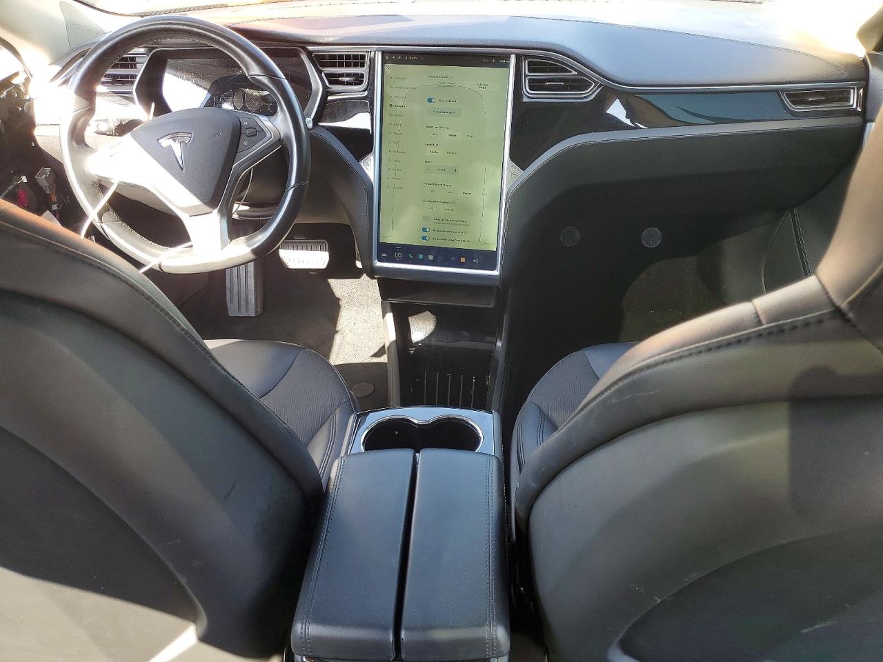 2015 Tesla Model S 60 Black vin: 5YJSA1S14FFP68821