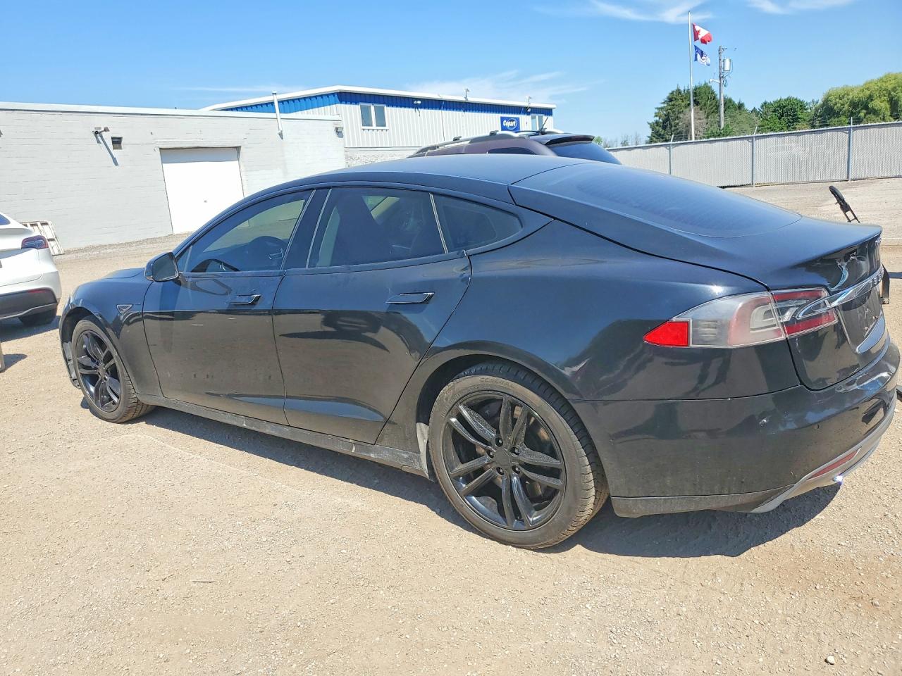2014 Tesla Model S Black vin: 5YJSA1S15EFP38189