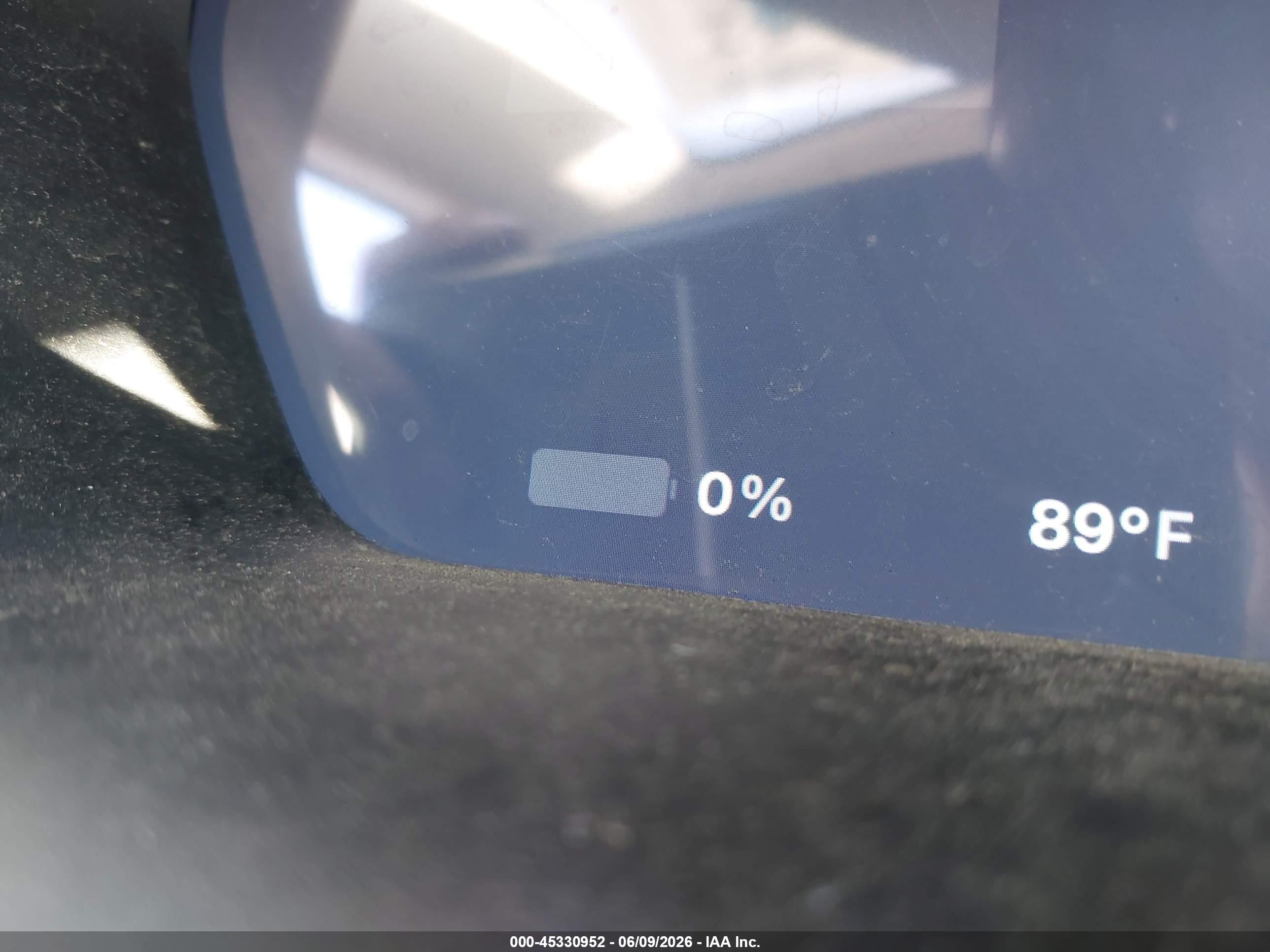 2014 Tesla Model S   Silver vin: 5YJSA1S15EFP60466