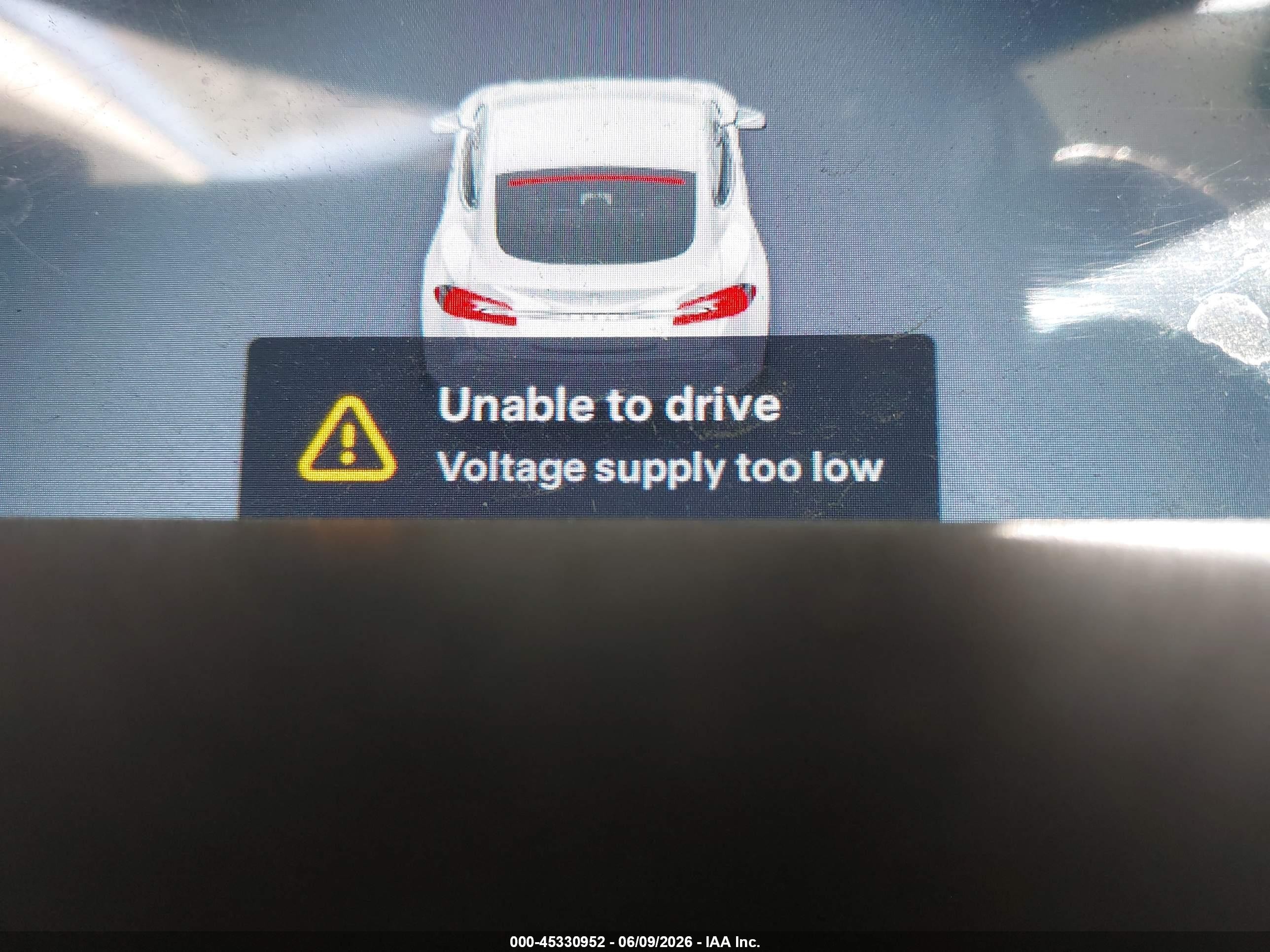 2014 Tesla Model S   Silver vin: 5YJSA1S15EFP60466