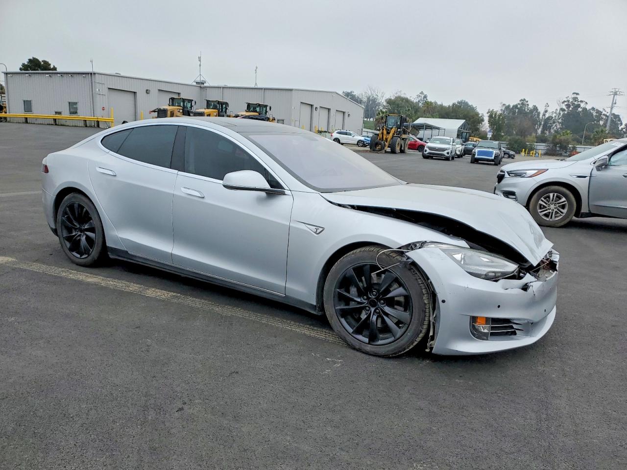 2014 Tesla Model S Silver vin: 5YJSA1S17EFP33222