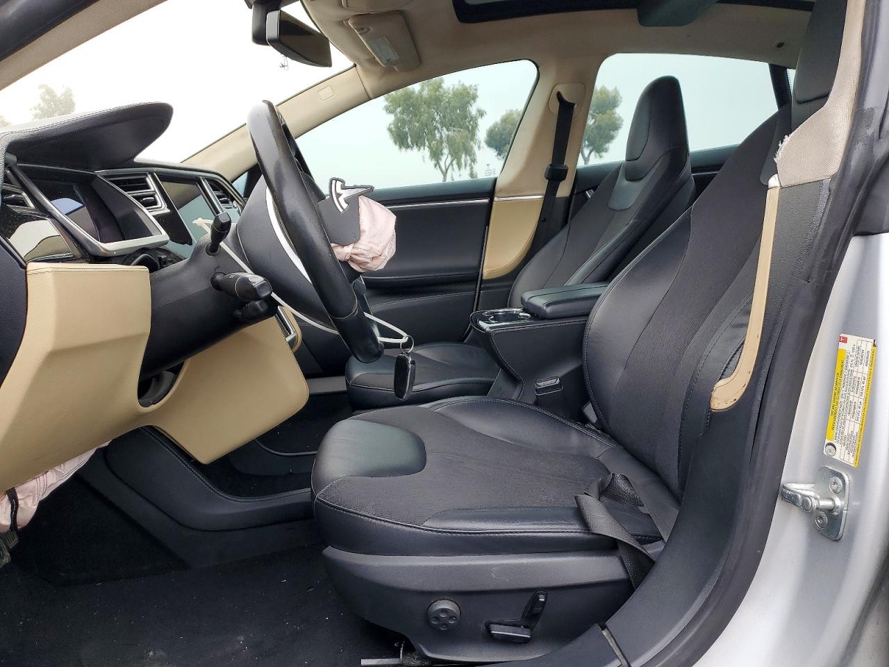 2014 Tesla Model S Silver vin: 5YJSA1S17EFP33222