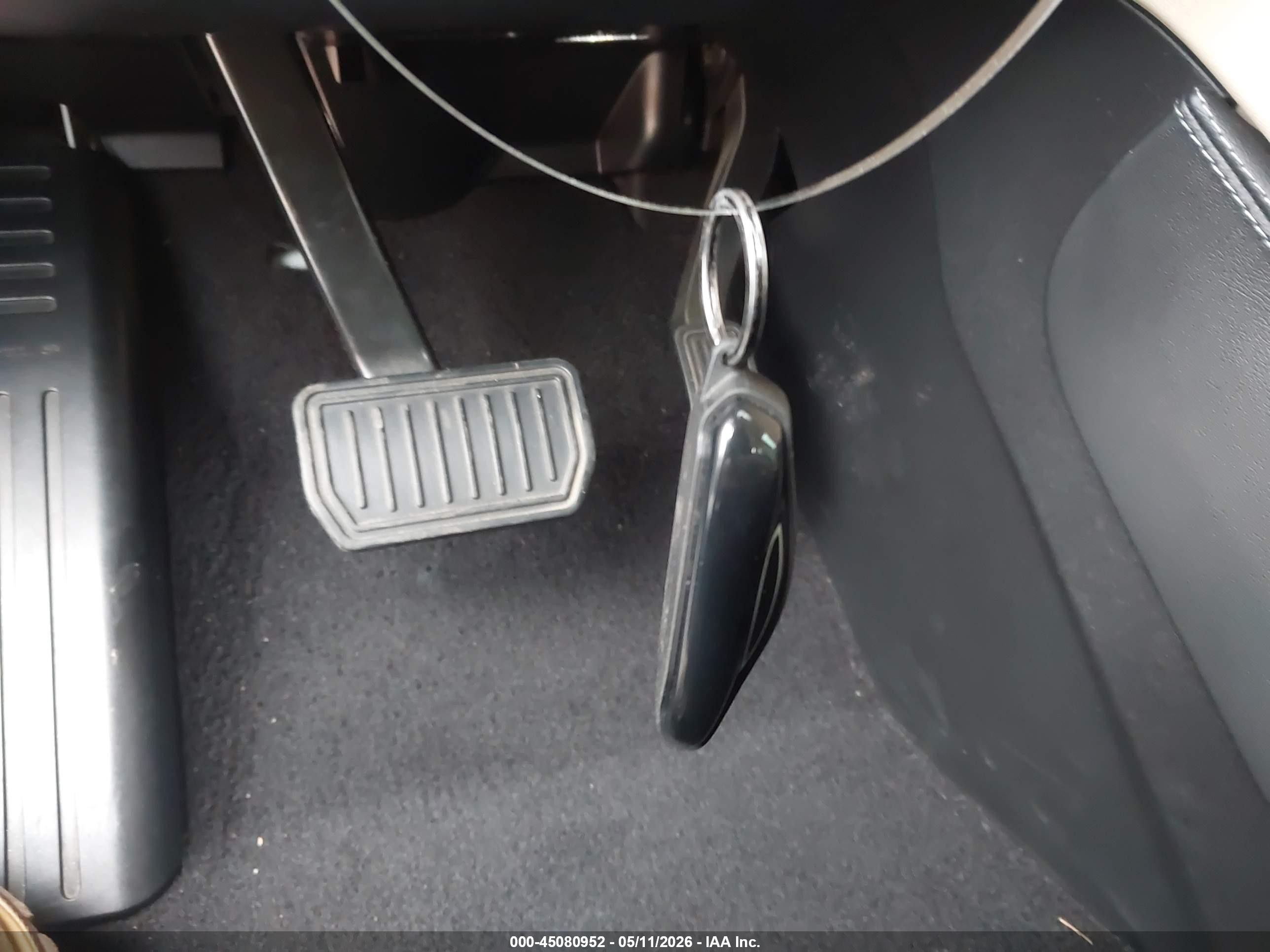 2014 Tesla Model S   Black vin: 5YJSA1S18EFP35271