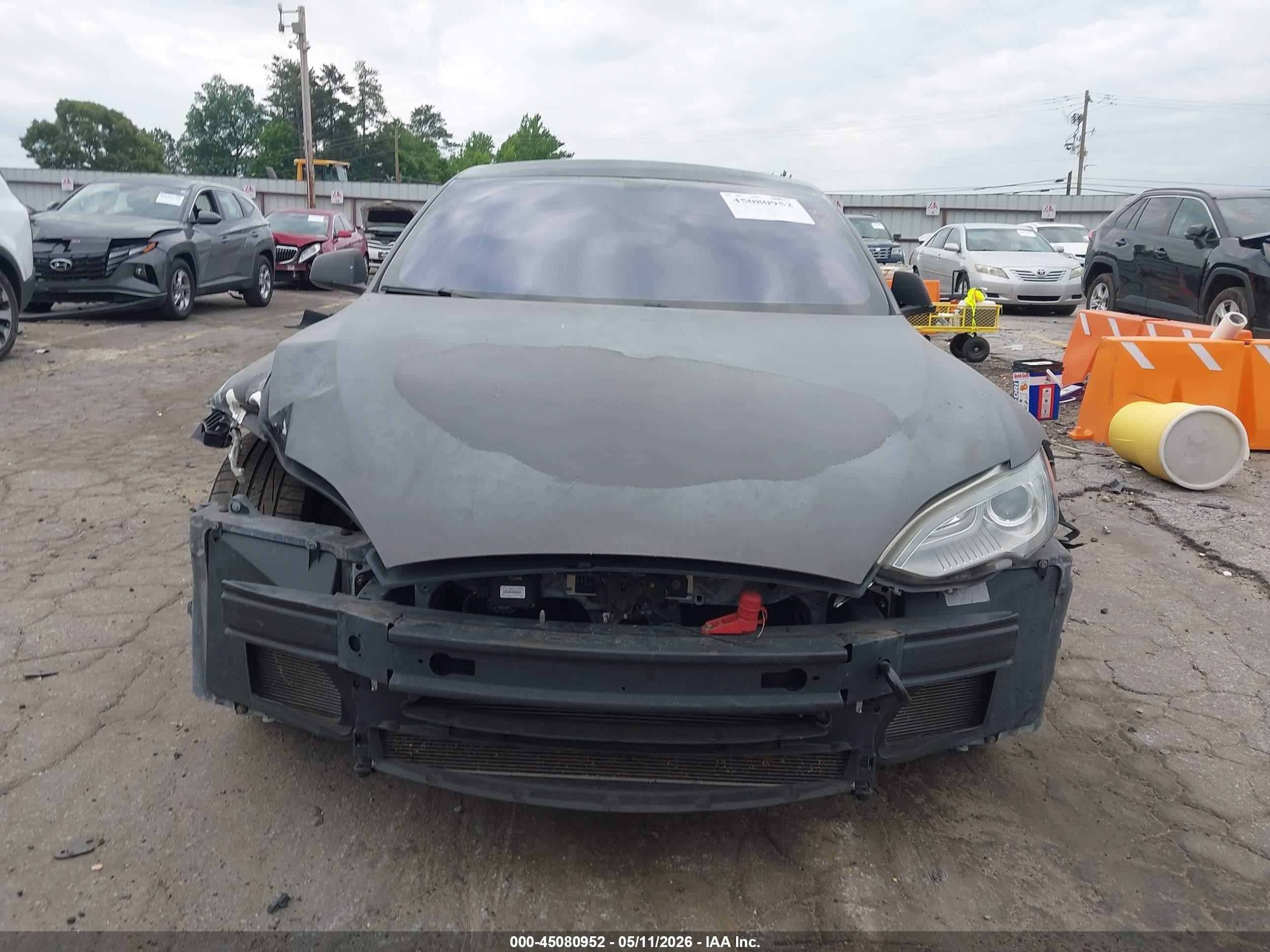 2014 Tesla Model S   Black vin: 5YJSA1S18EFP35271