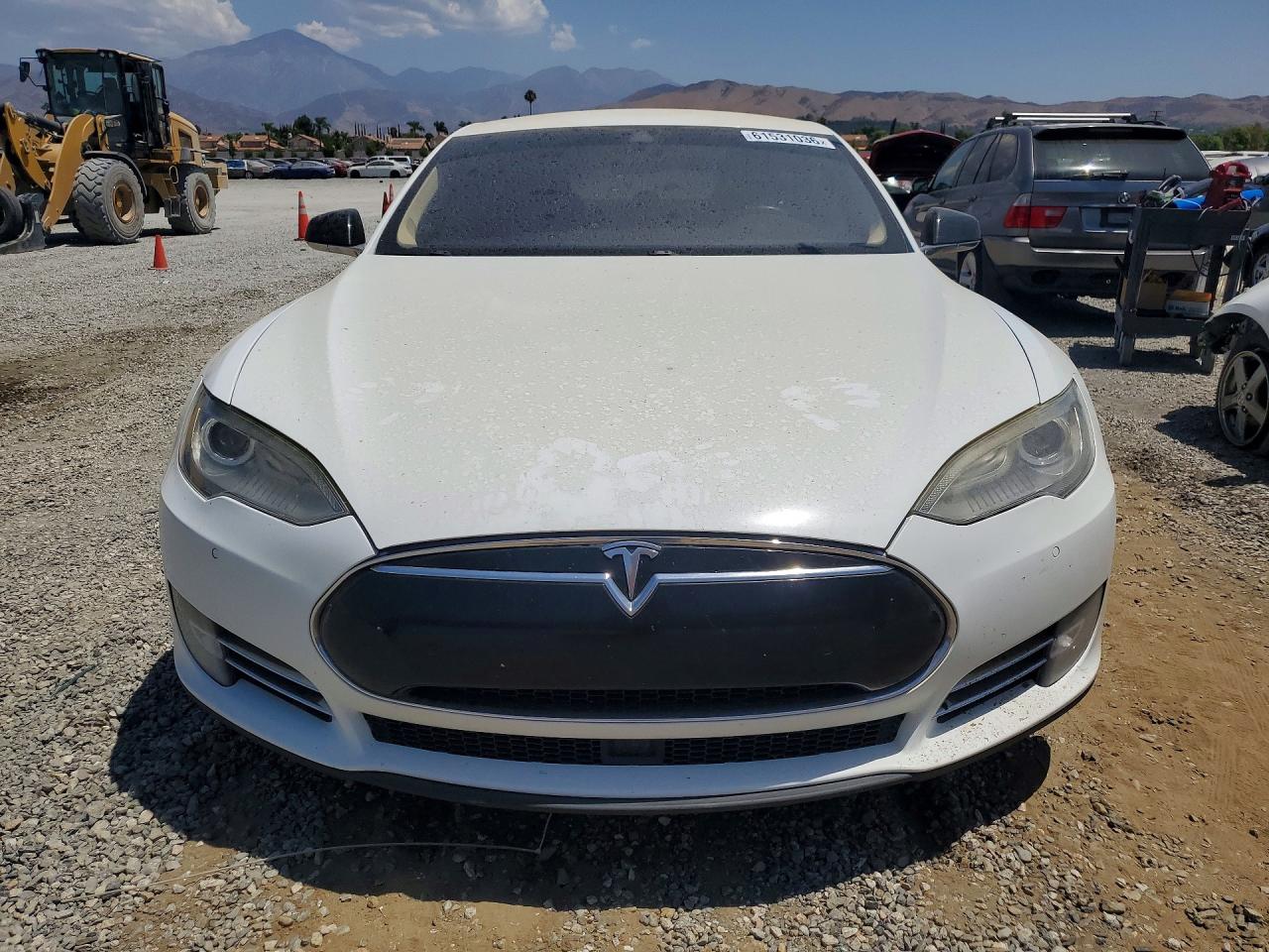 2014 Tesla Model S White vin: 5YJSA1S19EFP57408