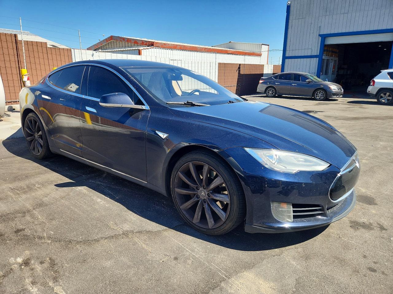 2015 Tesla Model S 60 Blue vin: 5YJSA1S1XFF080564