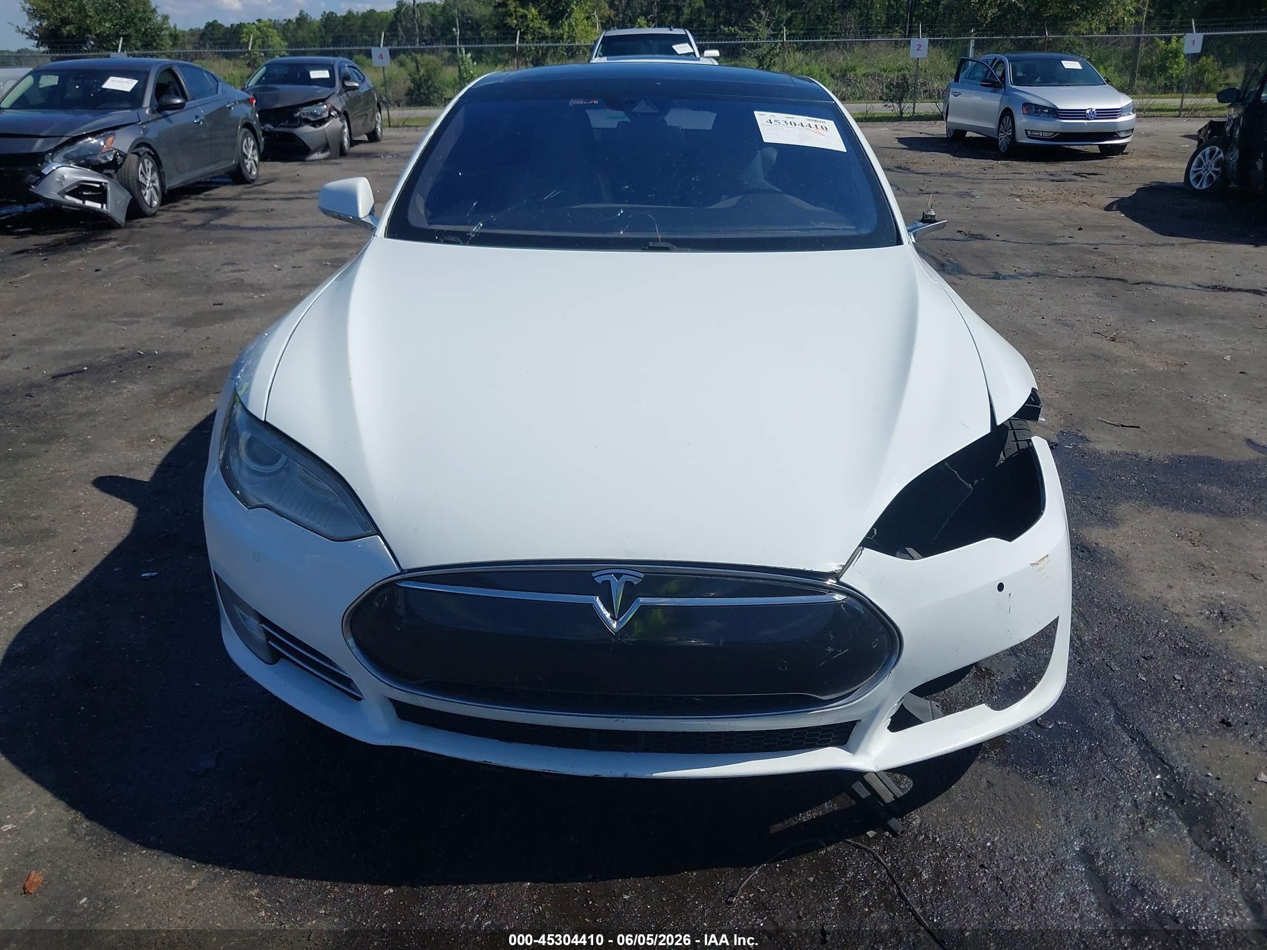 2015 Tesla Model S 70d/85d/p85d White vin: 5YJSA1S20FF094871