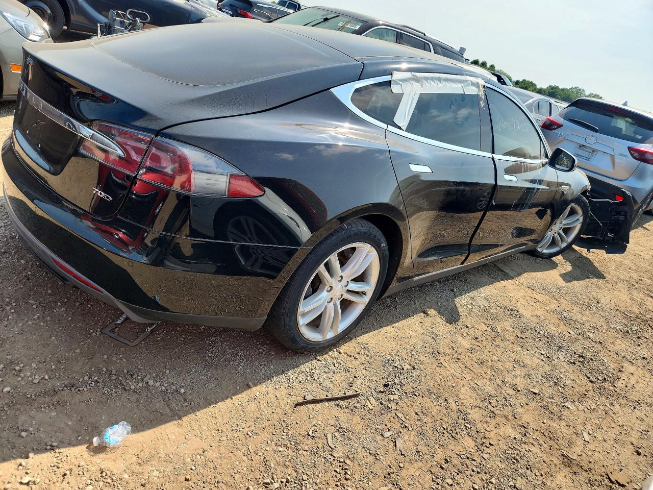 2015 Tesla Model S 70d Black vin: 5YJSA1S23FF088028