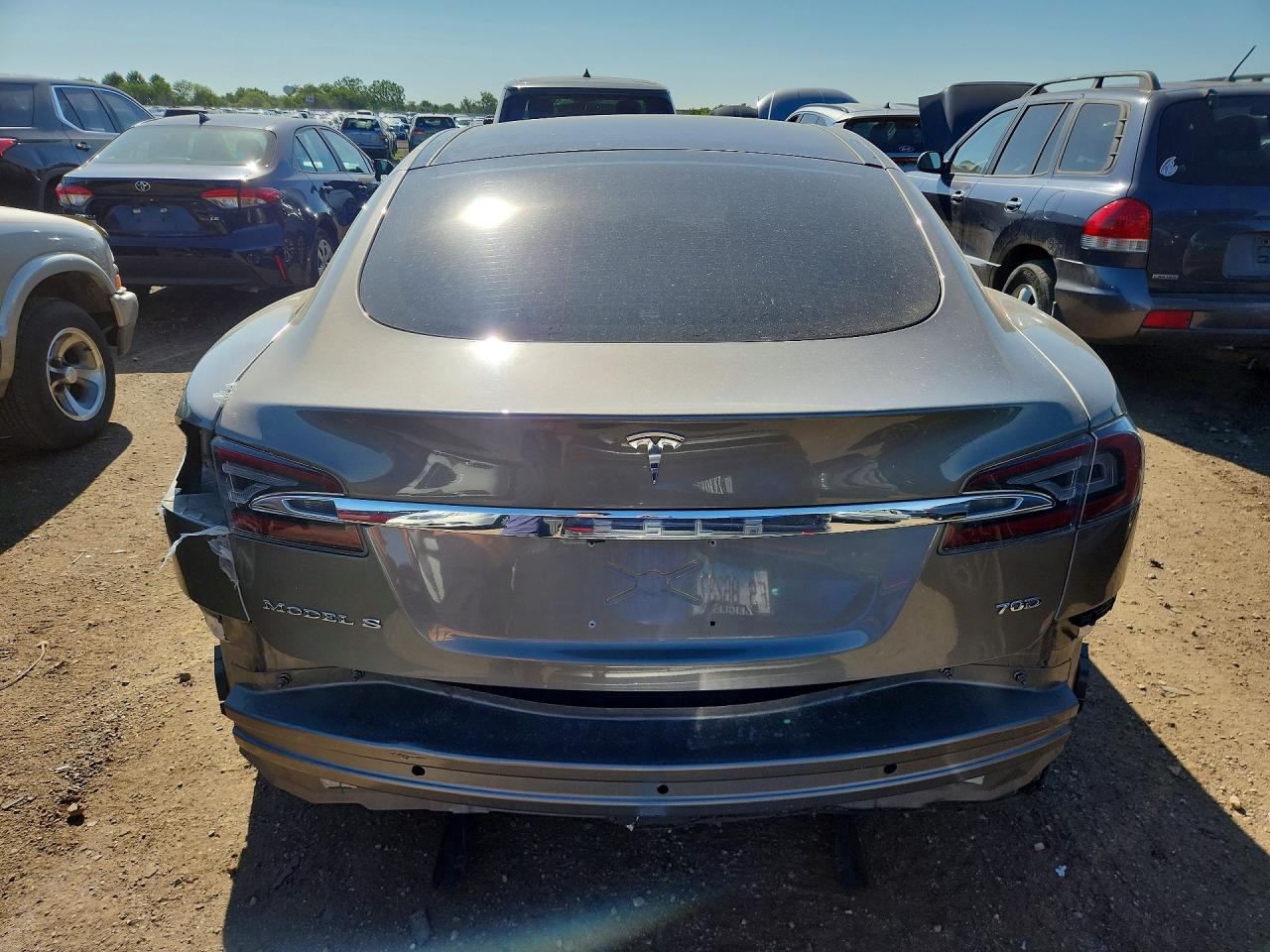 2015 Tesla Model S 70d Tan vin: 5YJSA1S24FF097157