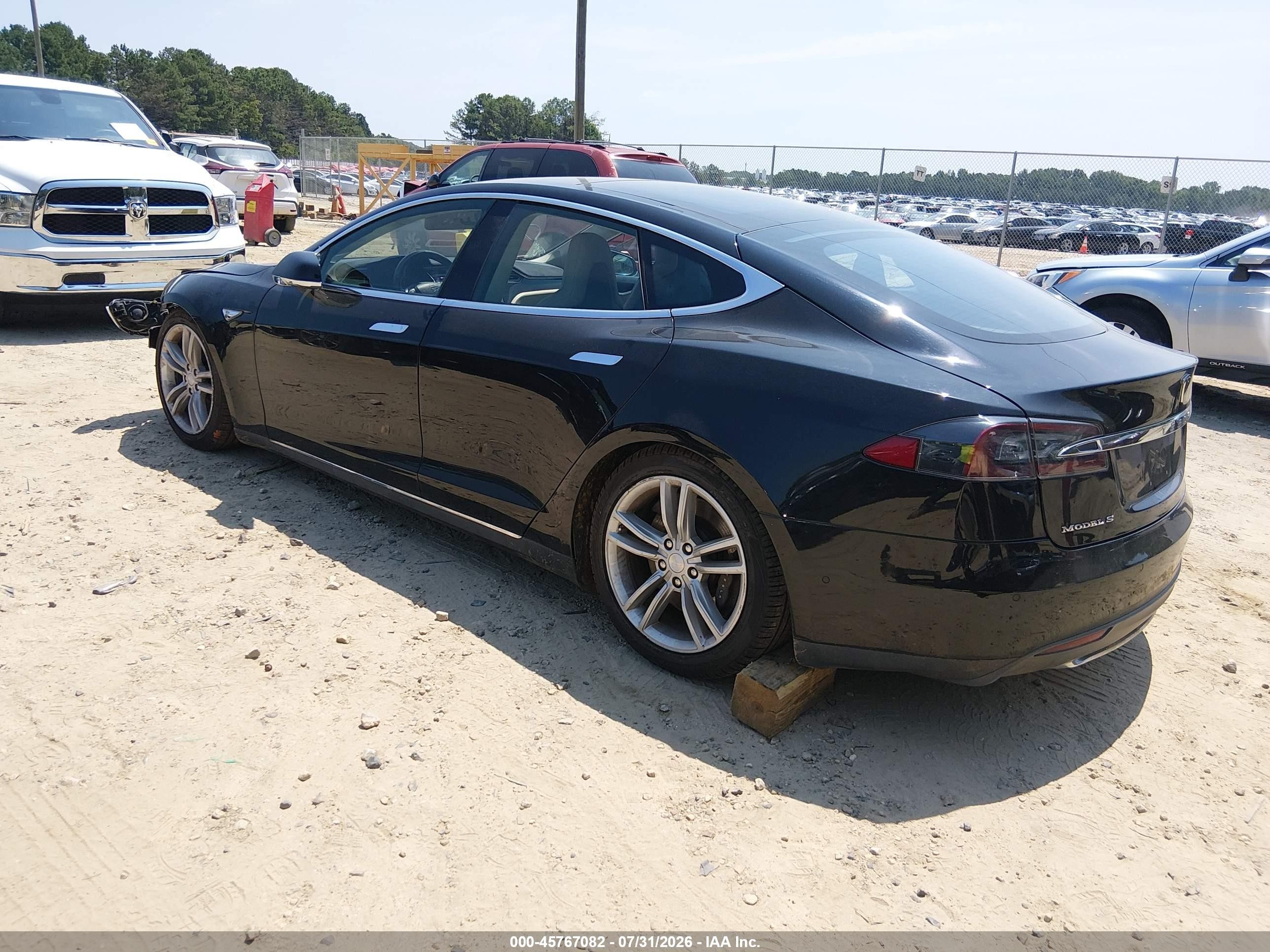 2015 Tesla Model S 70d/85d/p85d Black vin: 5YJSA1S26FF083132