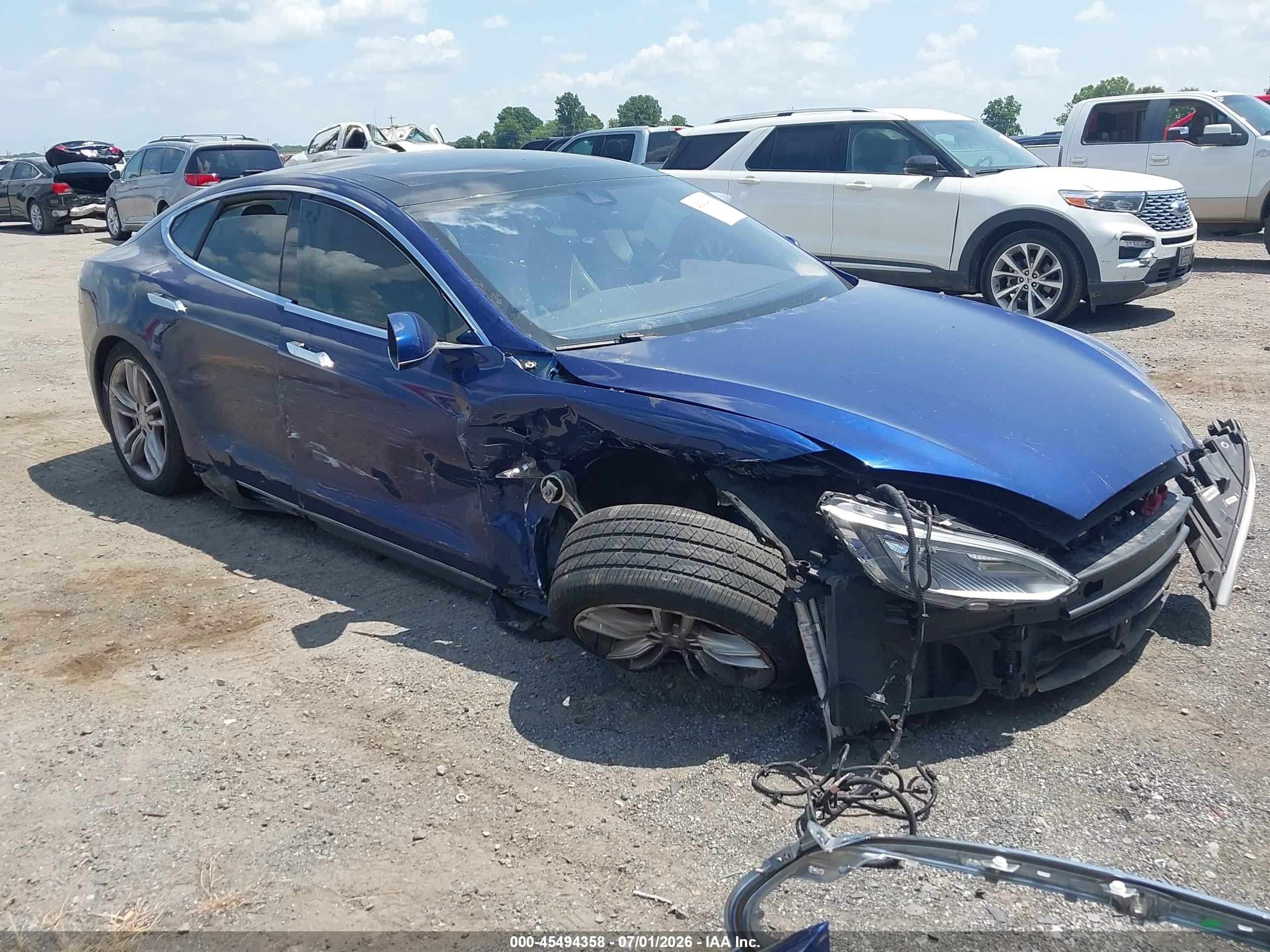 2015 Tesla Model S 70d/85d/p85d Blue vin: 5YJSA1S26FF090839