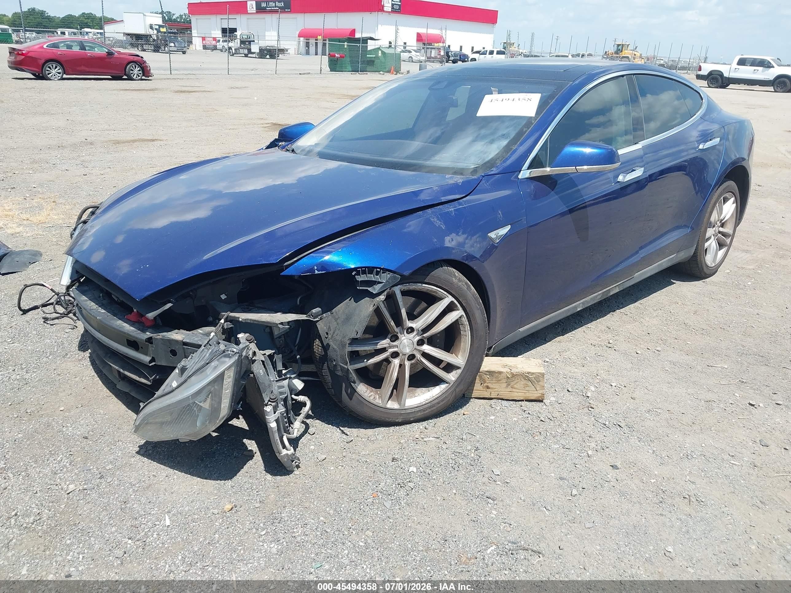 2015 Tesla Model S 70d/85d/p85d Синий vin: 5YJSA1S26FF090839