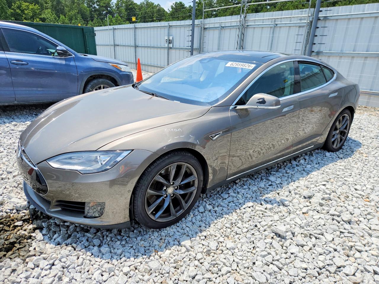 2015 Tesla Model S 70d Tan vin: 5YJSA1S27FF091854