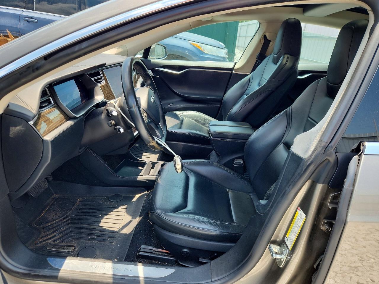 2015 Tesla Model S 70d Tan vin: 5YJSA1S27FF091854