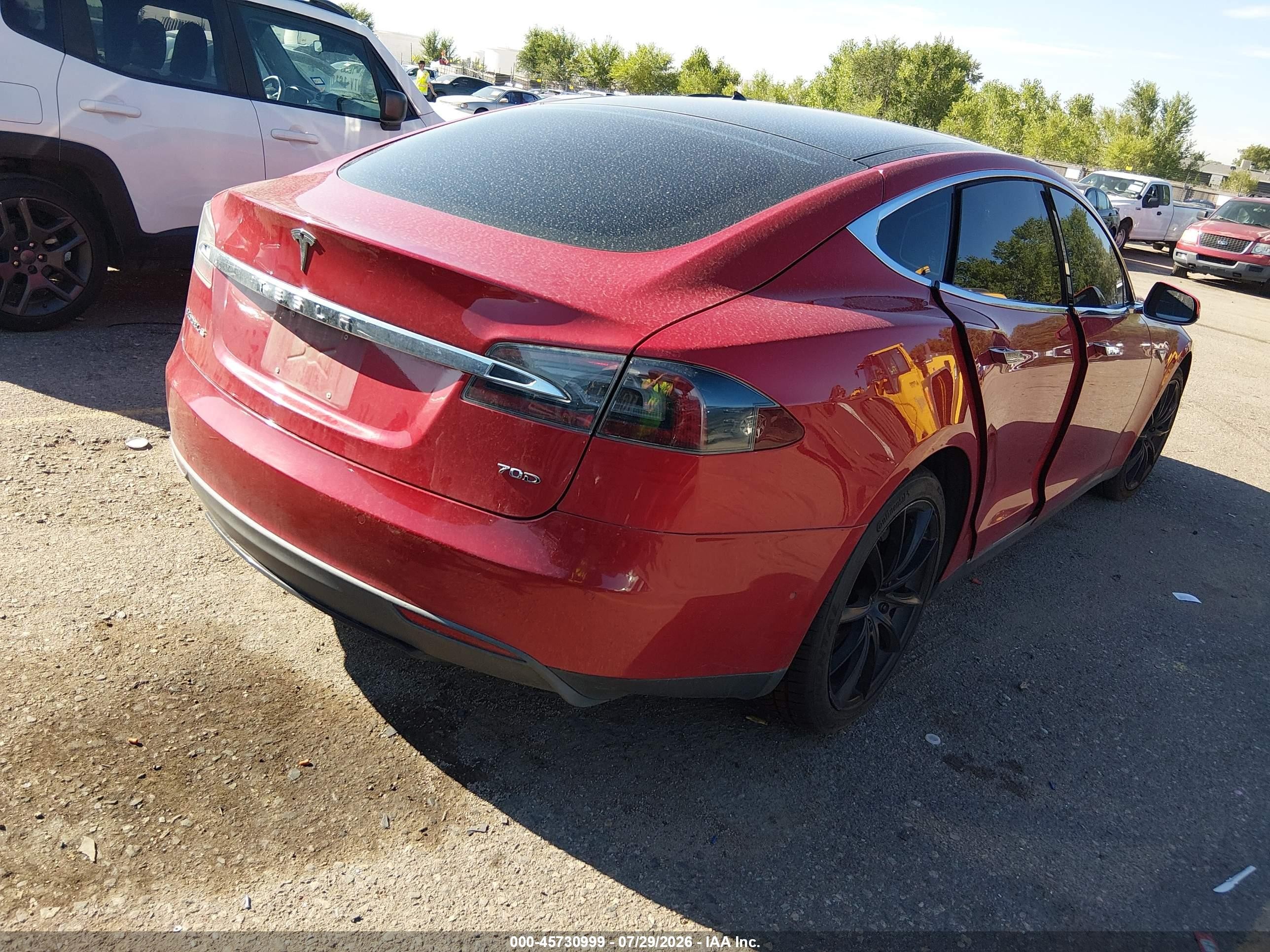 2015 Tesla Model S 70d/85d/p85d Red vin: 5YJSA1S27FF095838