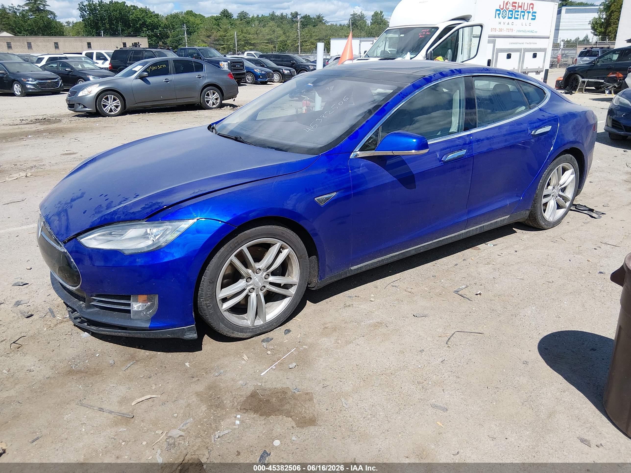 2015 Tesla Model S 70d/85d/p85d Blue vin: 5YJSA1S29FF096800