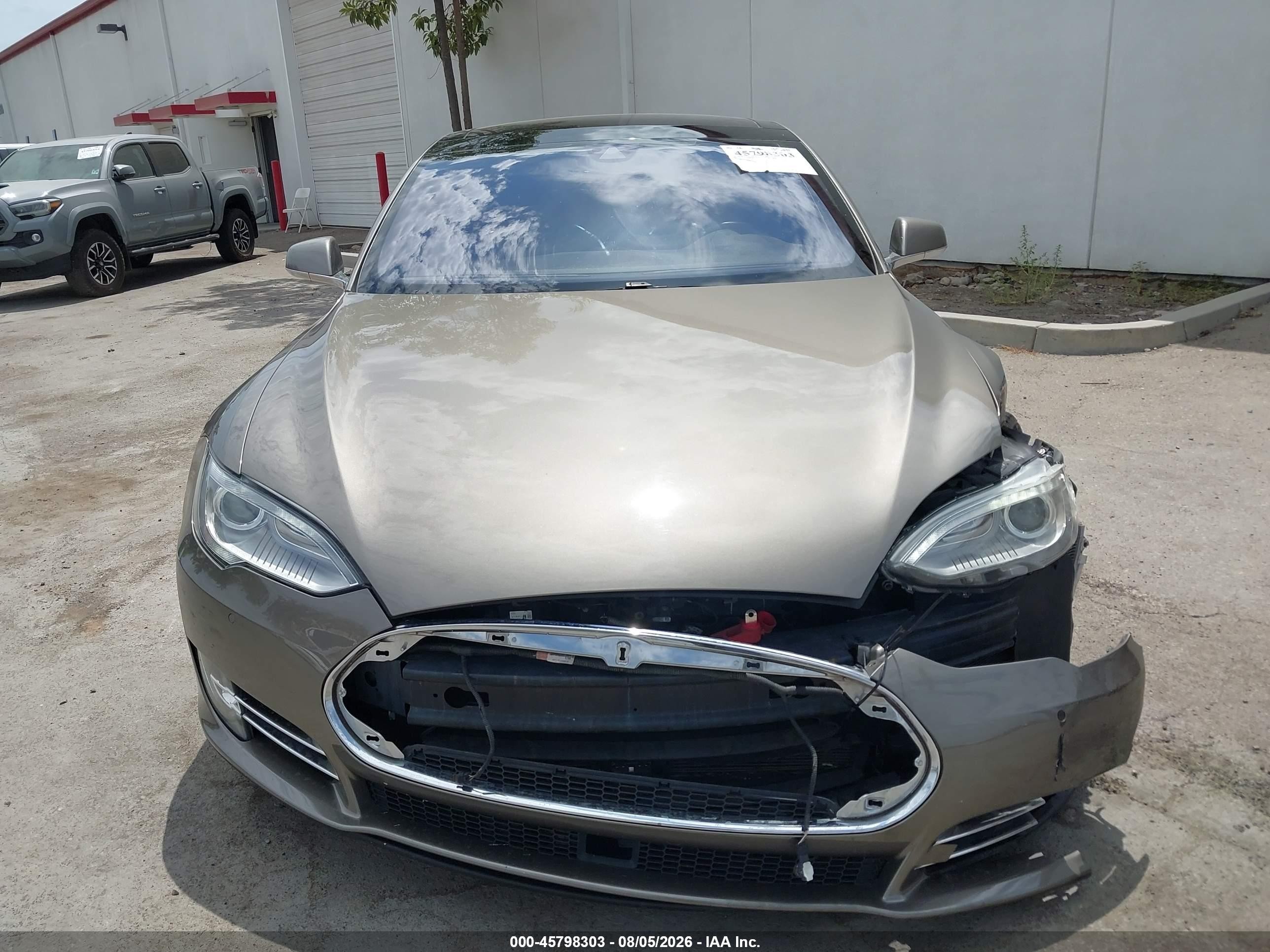 2015 Tesla Model S 70d/85d/p85d Brown vin: 5YJSA1S2XFF089242
