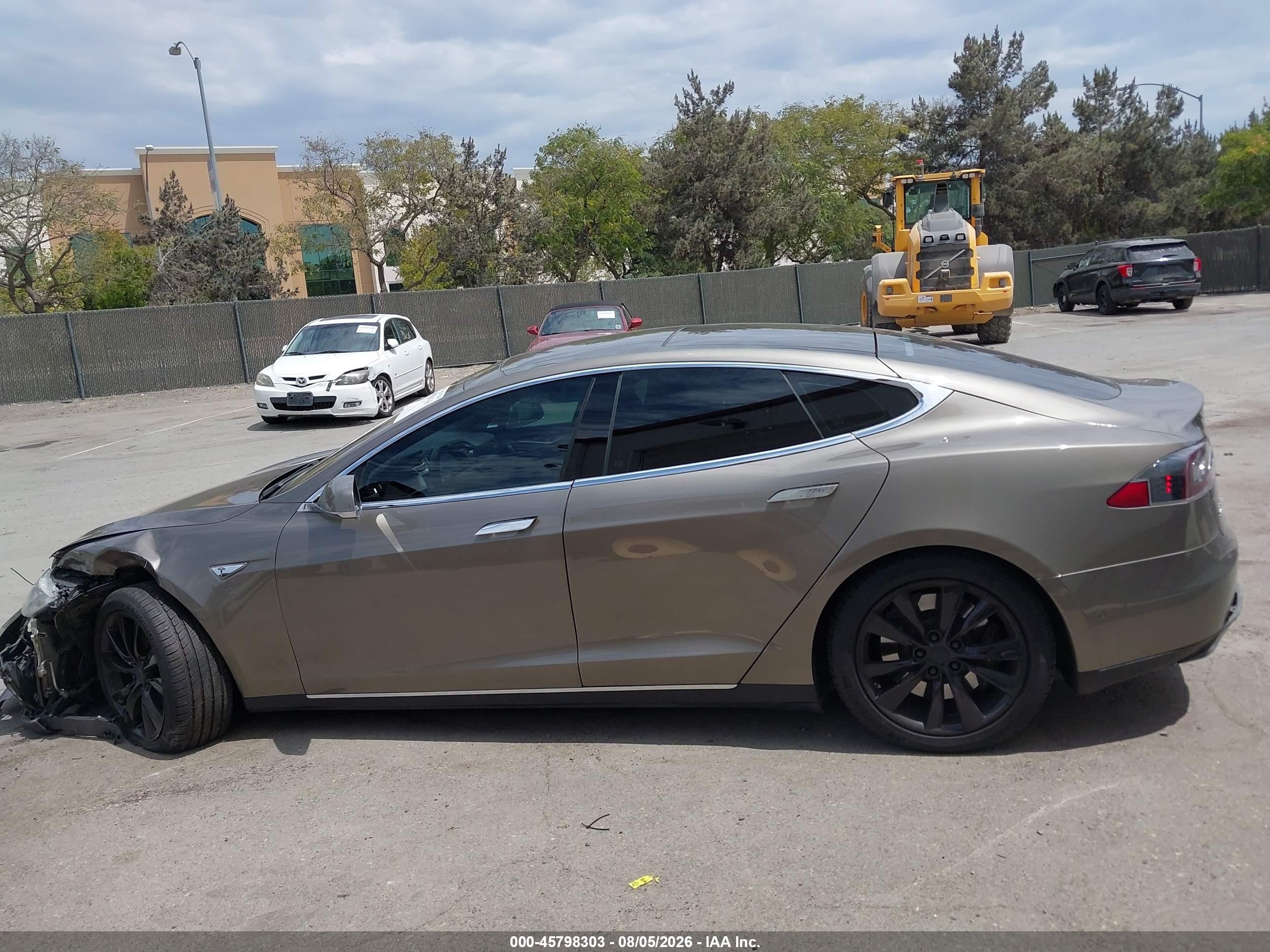 2015 Tesla Model S 70d/85d/p85d Brown vin: 5YJSA1S2XFF089242