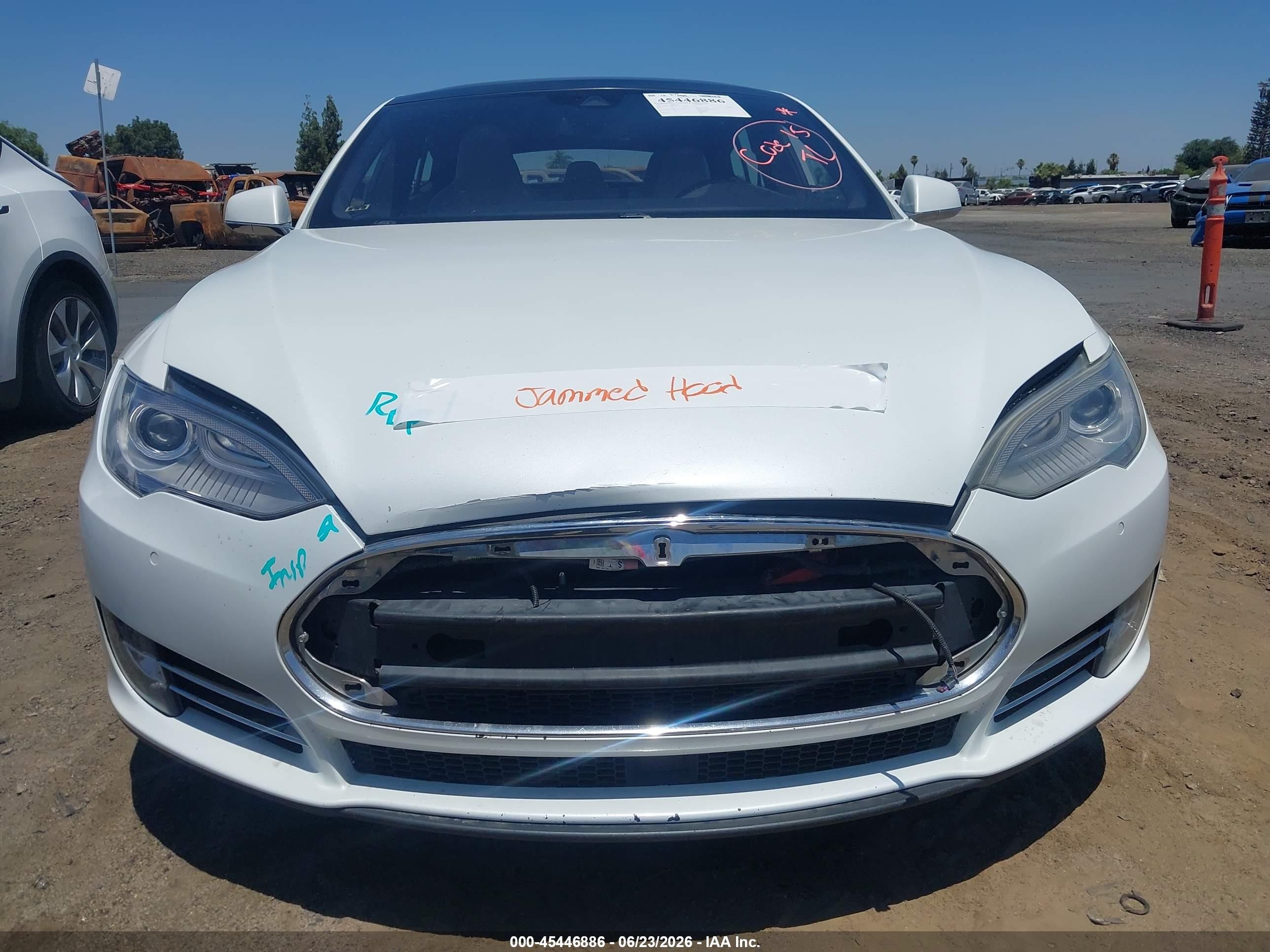 2015 Tesla Model S 70d/85d/p85d White vin: 5YJSA1V20FF099936