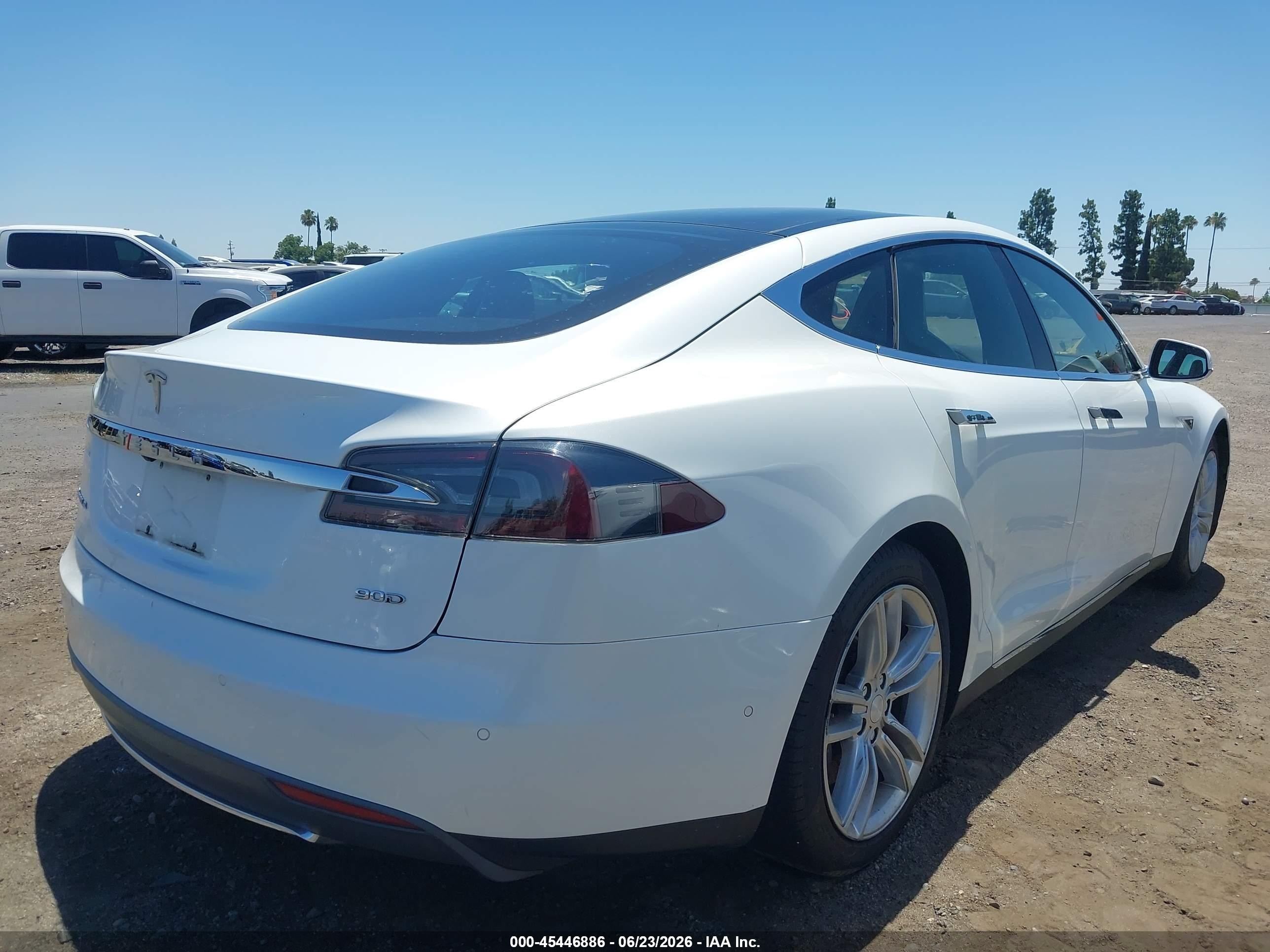 2015 Tesla Model S 70d/85d/p85d White vin: 5YJSA1V20FF099936