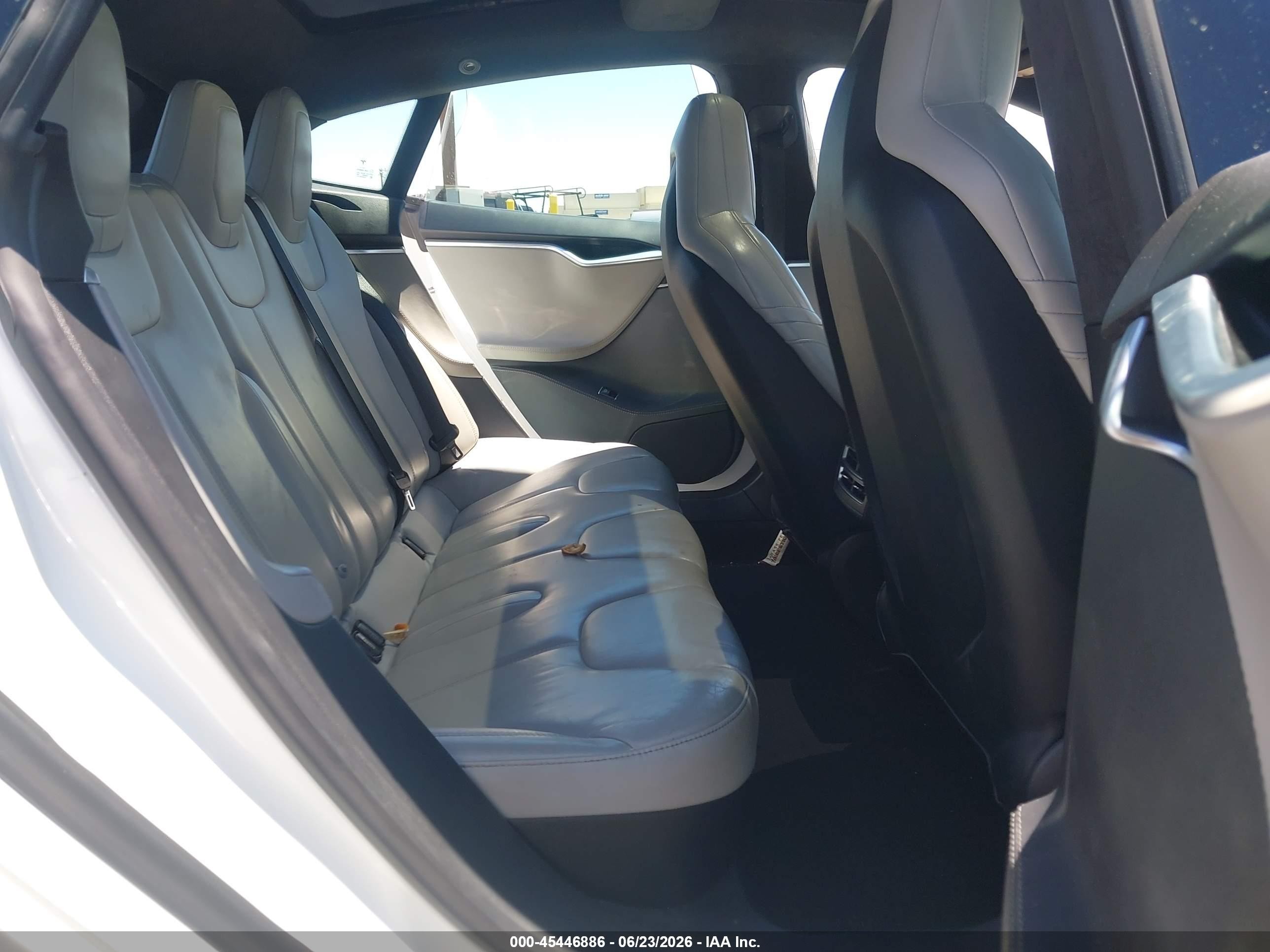 2015 Tesla Model S 70d/85d/p85d White vin: 5YJSA1V20FF099936