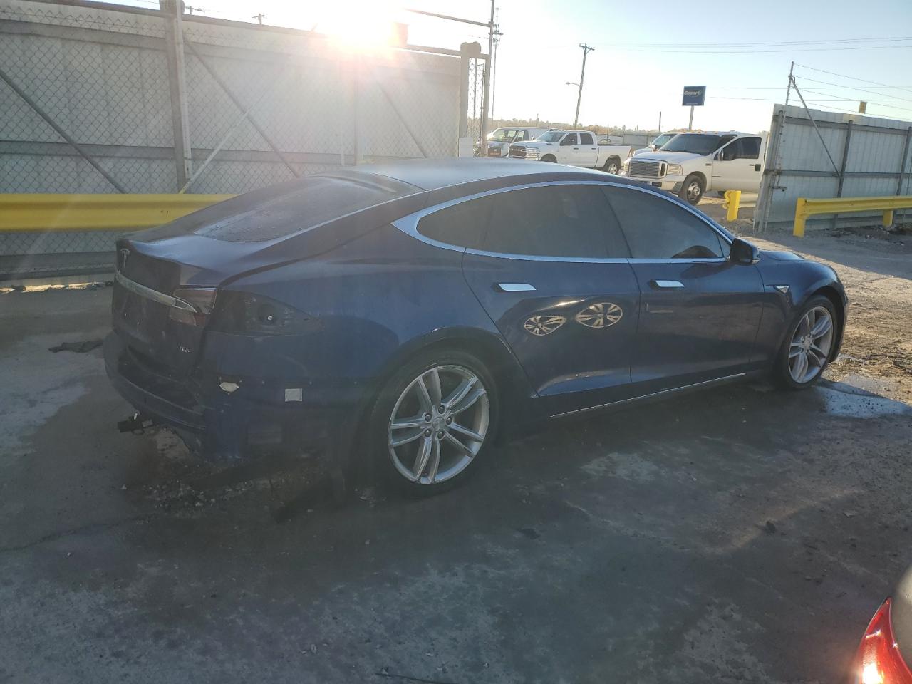 2015 Tesla Model S 90d Blue vin: 5YJSA1V27FF099092