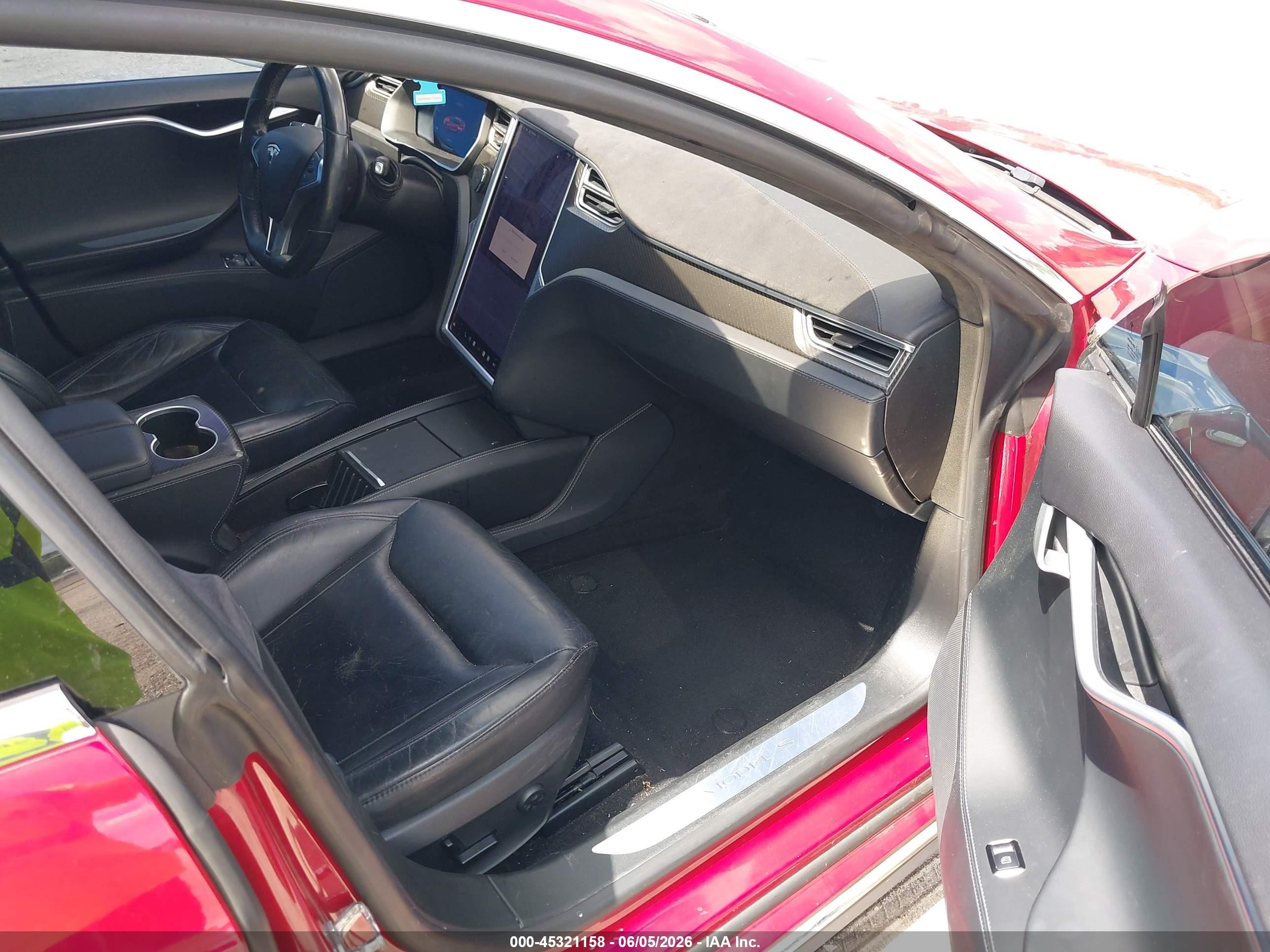 2015 Tesla Model S 85d/p85d Red vin: 5YJSA1V44FF097401