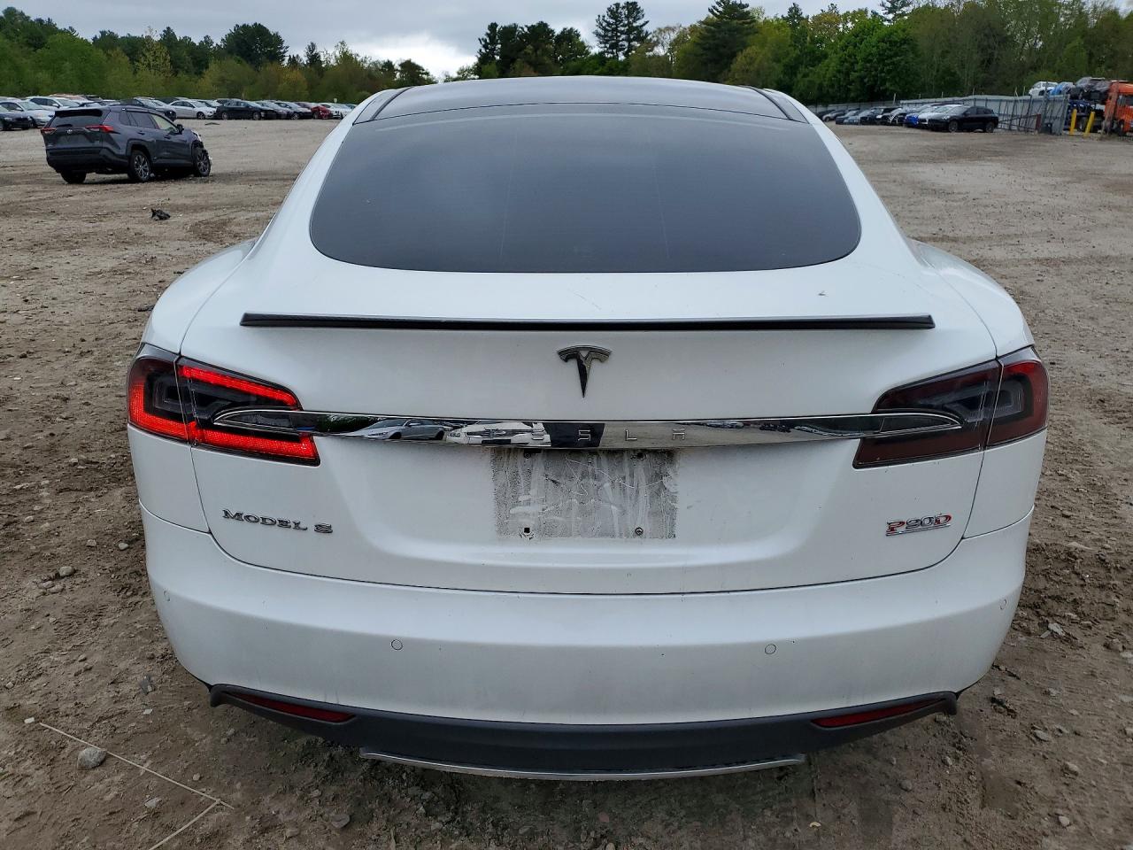 2015 Tesla Model S P90d White vin: 5YJSA1V4XFF096690