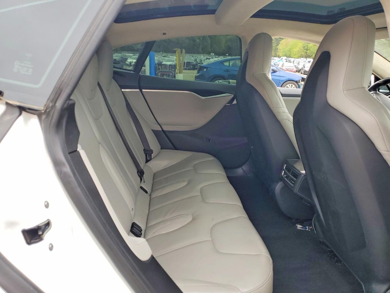 2015 Tesla Model S P90d White vin: 5YJSA1V4XFF096690