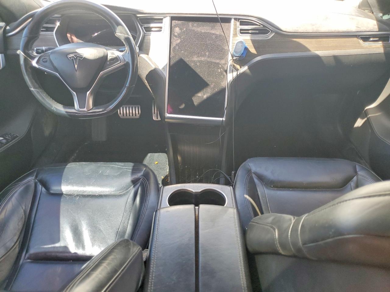 2015 Tesla Model S 85d White vin: 5YJSA4H27FFP74274
