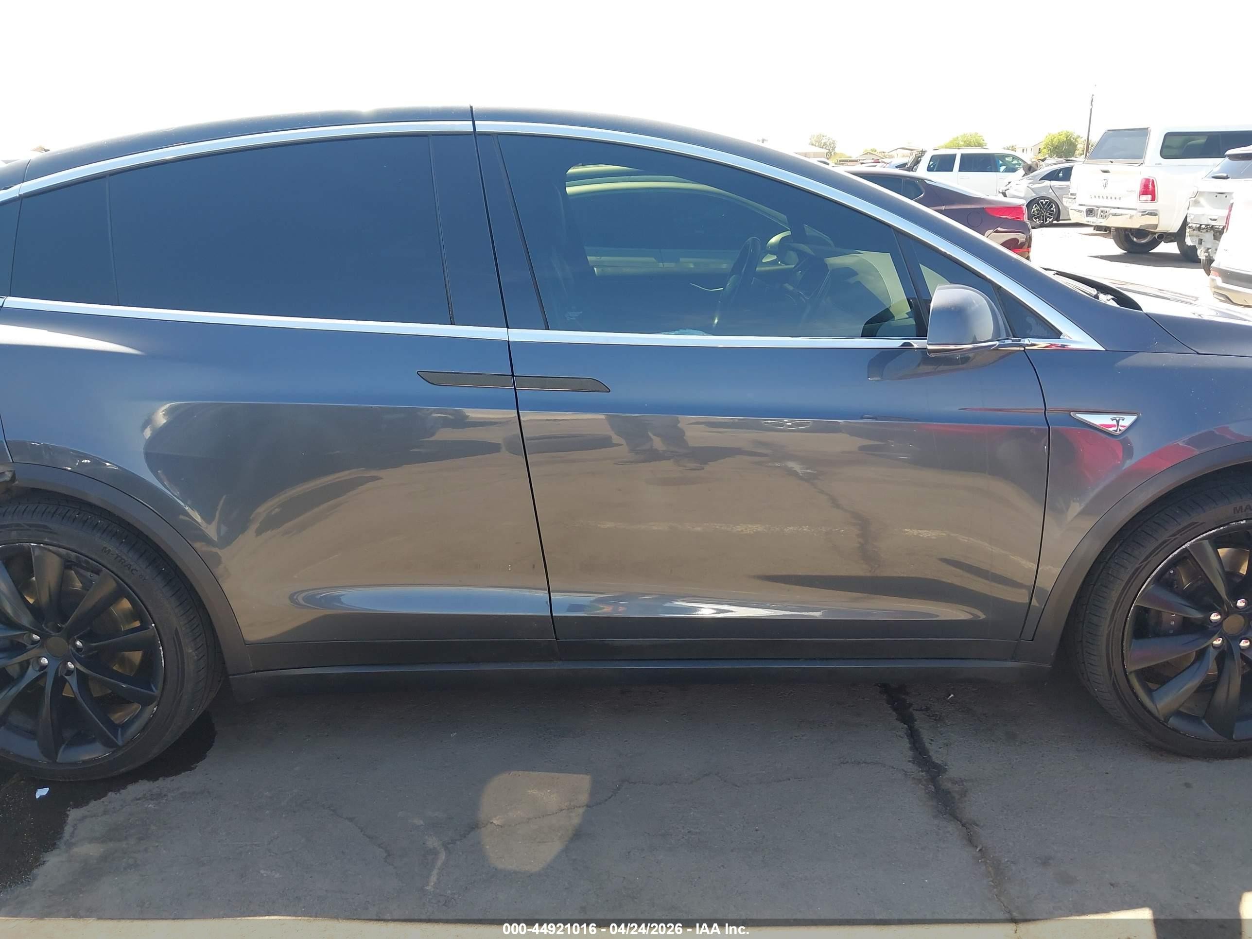 2016 Tesla Model X 60d/70d/75d/90d Black vin: 5YJXCAE26GF001929