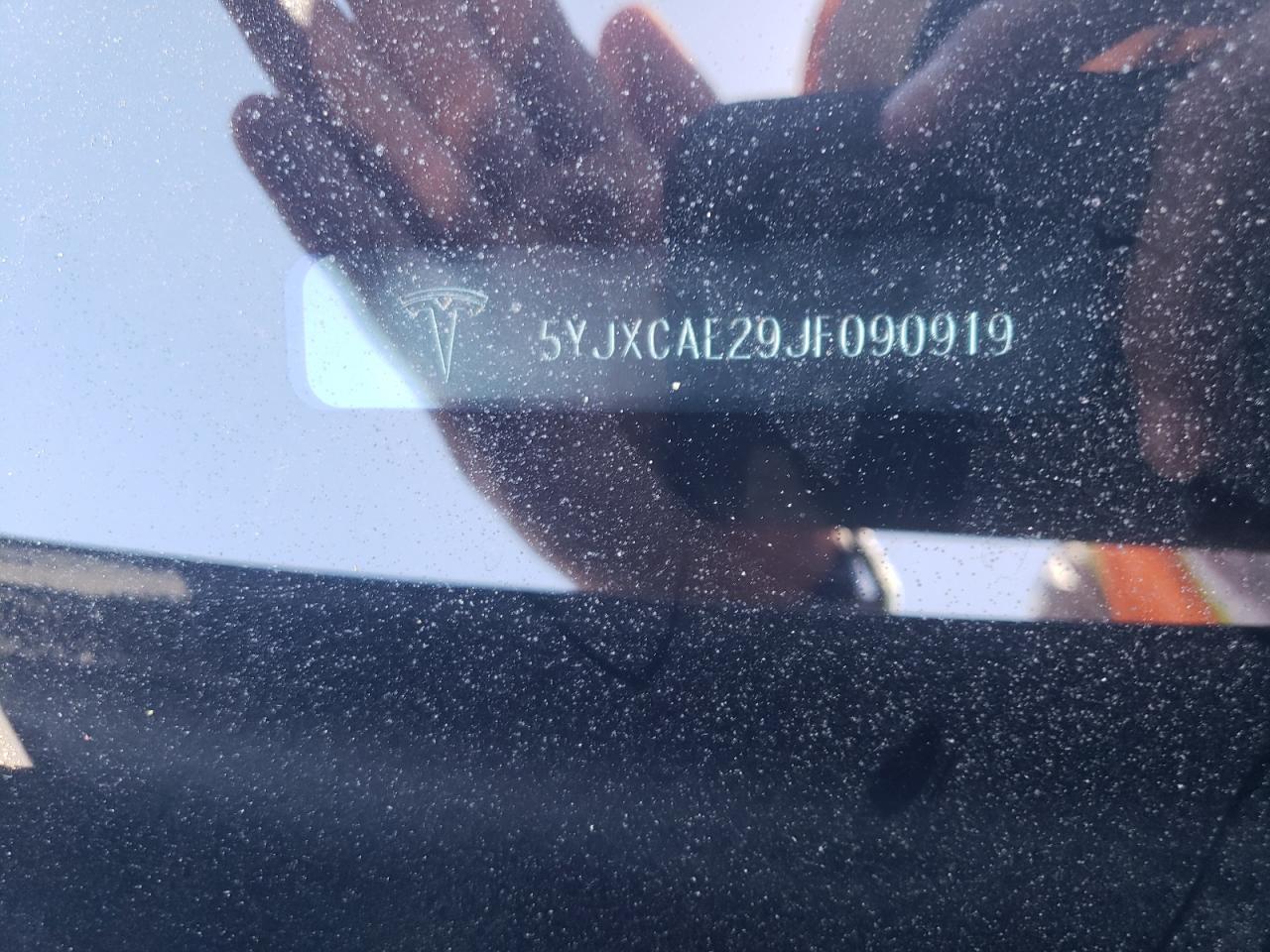 2018 Tesla Model X  Black vin: 5YJXCAE29JF090919